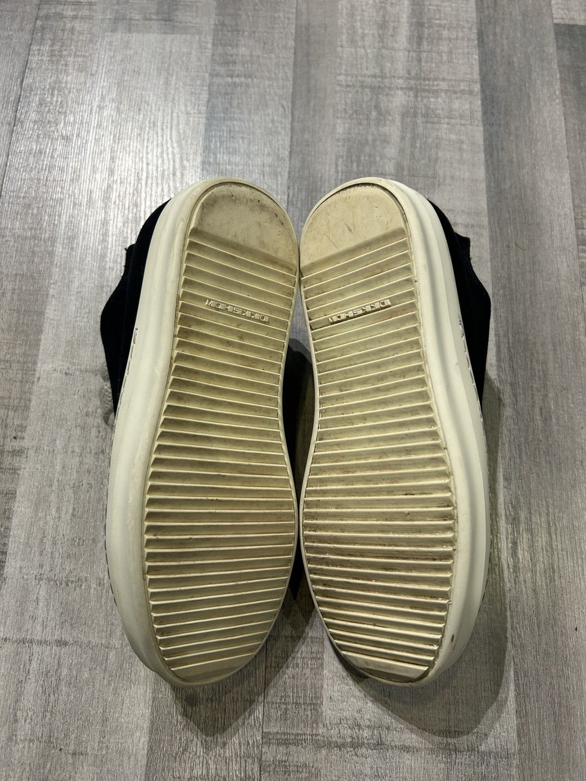 Rick Owens Drkshdw Rick Owen’s Drkshdw Canvas Jumbo Lace Low Sneakers Size US 5.5 / EU 38 - 5 Thumbnail