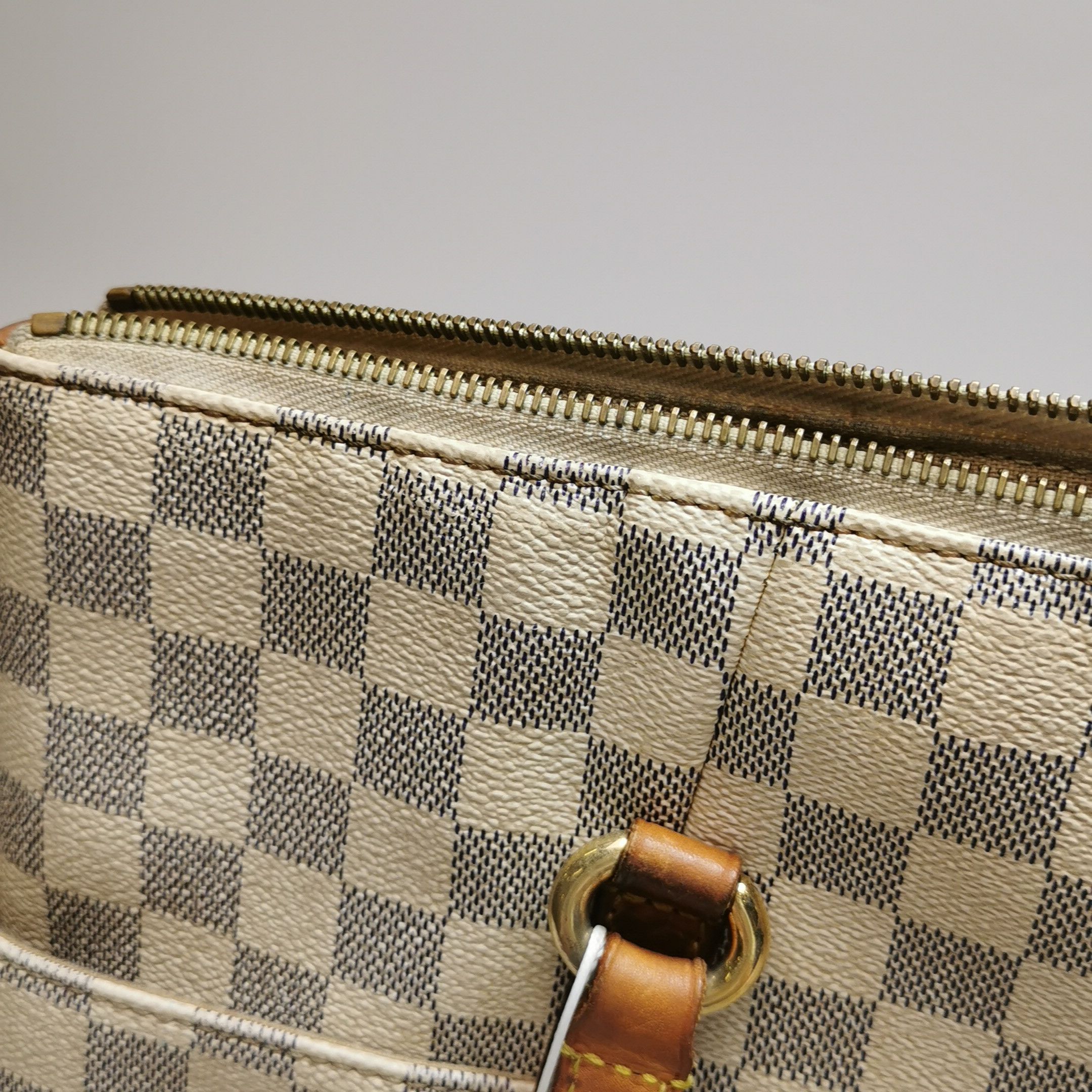 Louis Vuitton Louis Vuitton (LV) Totally vegetable tanned leather checker Size ONE SIZE - 9 Thumbnail
