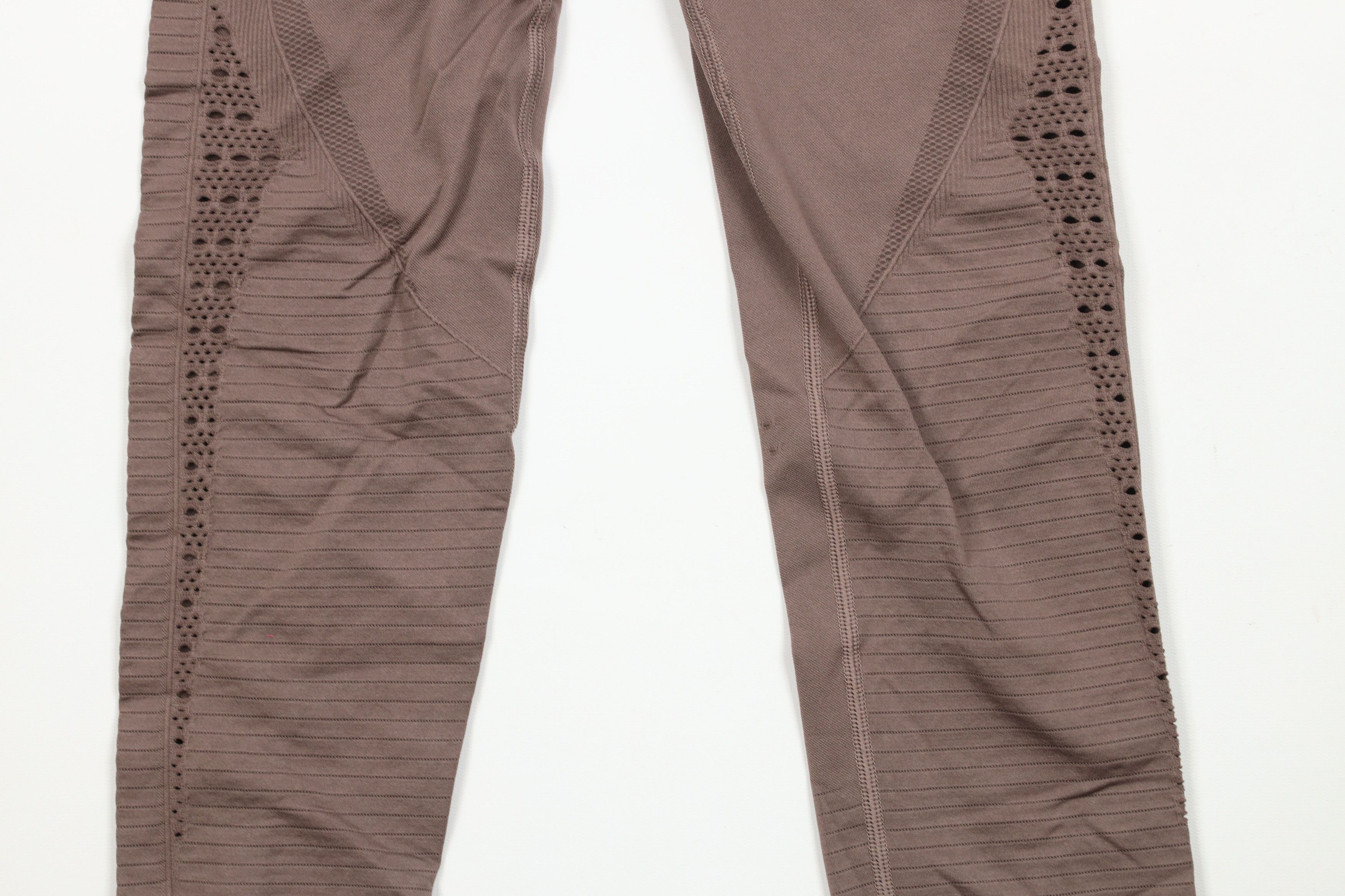 Gymshark × Vintage Gymshark Energy Seamless Running Jogging Gym Tights Purple Size 26" / US 2 / IT 38 - 3 Thumbnail
