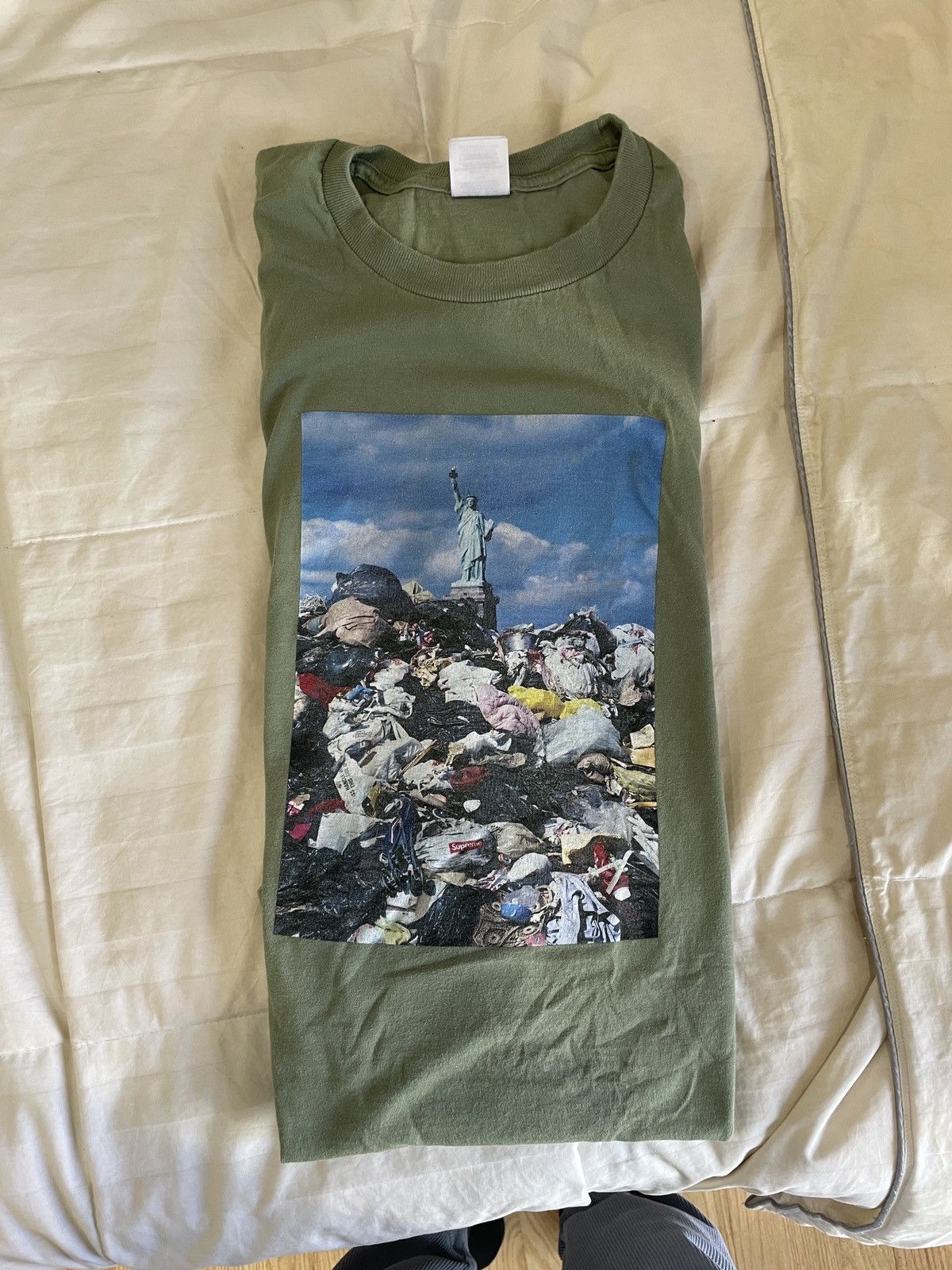 Supreme Supreme Trash Tee Size US XL / EU 56 / 4 - 1 Thumbnail