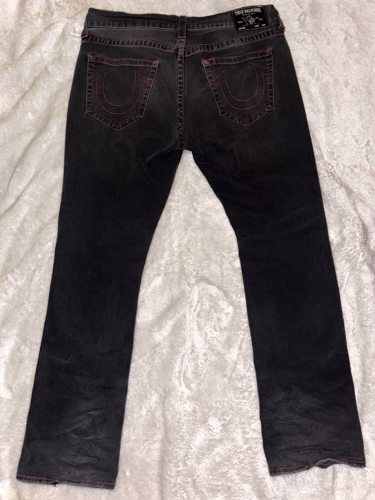 True Religion Rare Distressed Black True religion jean with red stitching Size US L / EU 52-54 / 3 - 5 Thumbnail