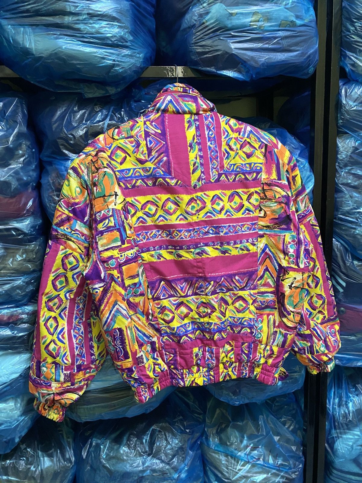 Vintage Vintage Cismon Ski Jacket Neon Abstract Print Winter Puffer Size US S / EU 44-46 / 1 - 13 Thumbnail