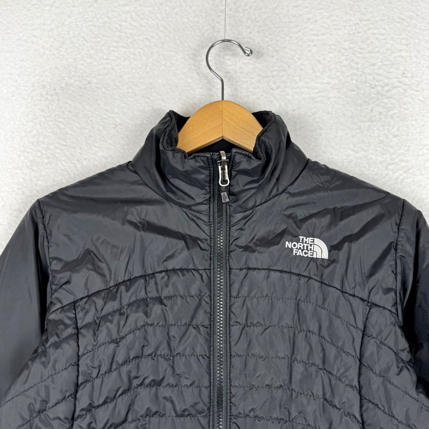The North Face The North Face Womens Jacket Puffer Quilted Insulated Black Medium M Nylon Zip Casual Winter Fall Mens Girls Size M / US 6-8 / IT 42-44 - 4 Thumbnail