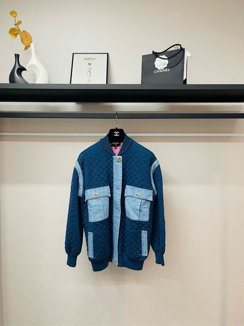 Chanel Chanel Blue Denim Quilted Cotton Jacket- DMC Size US M / EU 48-50 / 2 - 1 Thumbnail
