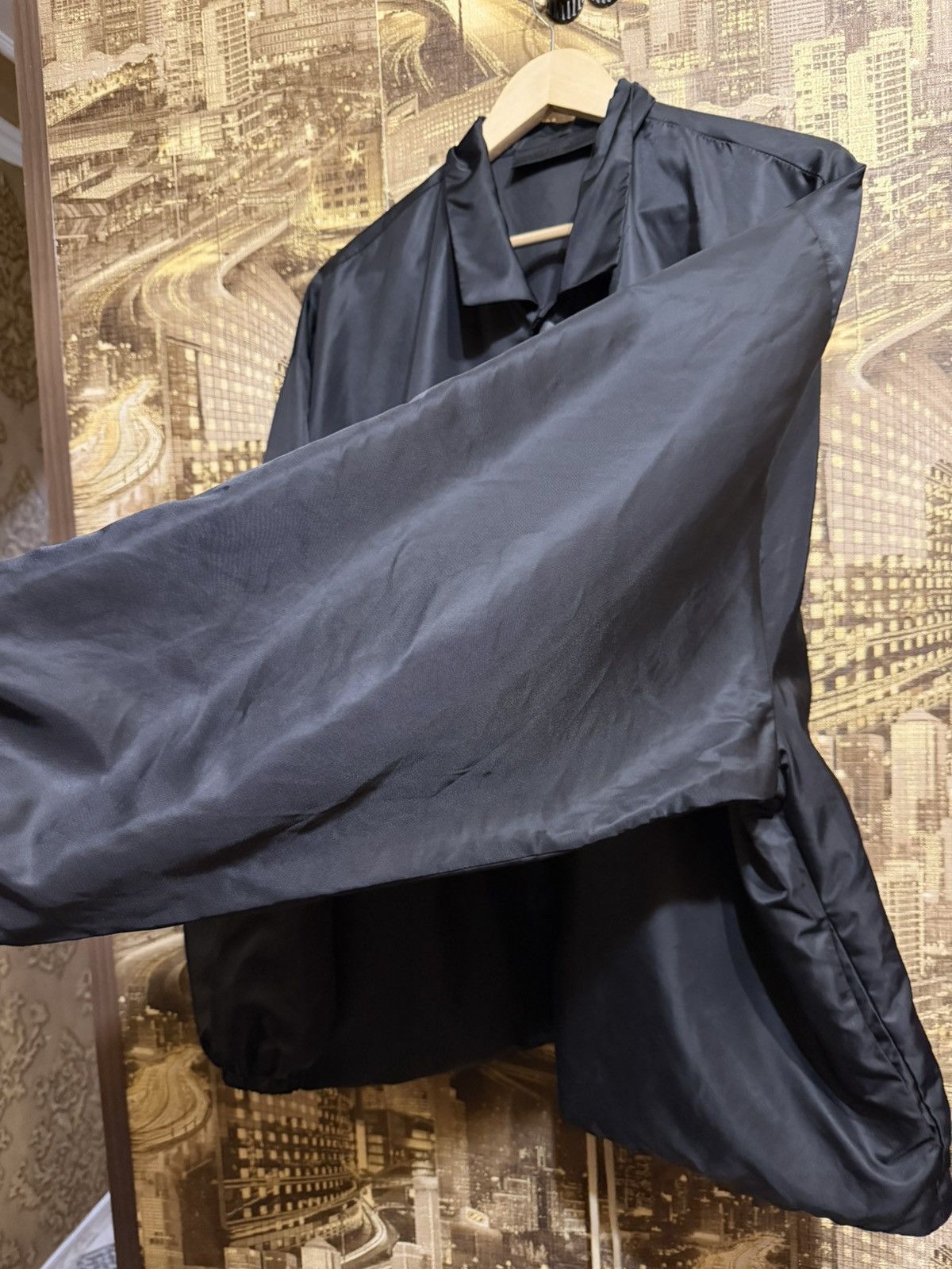Fear of God Fear Of God Coaches Jacket in Black For Men Size M-L Oversiz Size US M / EU 48-50 / 2 - 17 Thumbnail