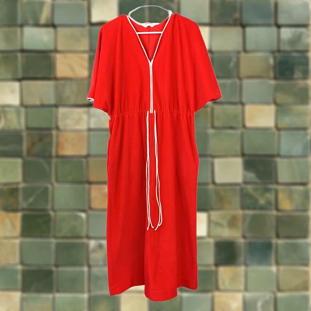 Vintage VINTAGE Vanity Fair Women's Red Zip Front Midi Dress Terry Cloth Robe Lounge M Size M / US 6-8 / IT 42-44 - 1 Thumbnail