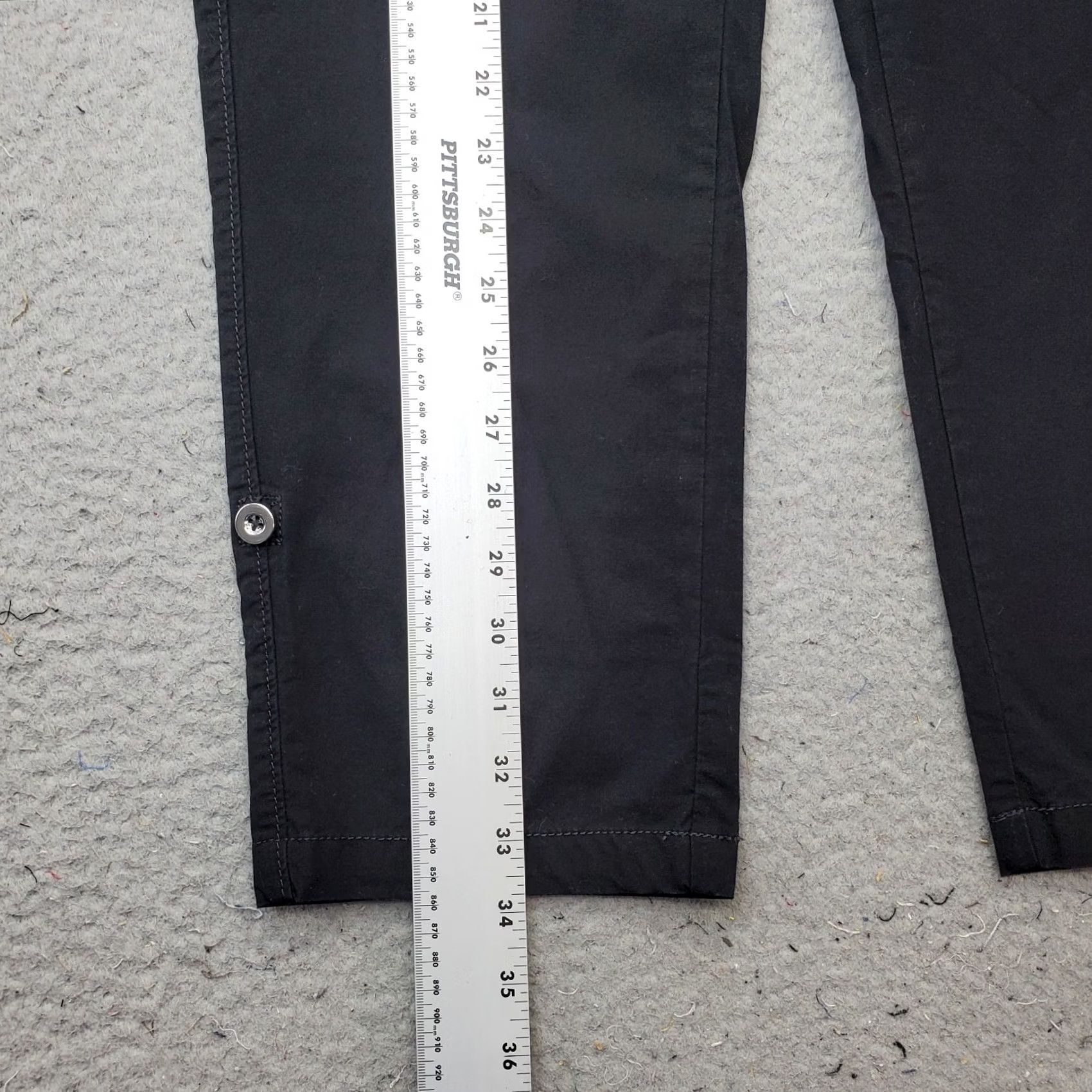 White House Black Market White House Black Market Poplin Cargo Crop Pants Womens 4 Black Button Fly Casual Travel Cotton Solid 25" Inseam 33.75" Outseam Mens? Size 27" / US 4 / IT 40 - 3 Thumbnail