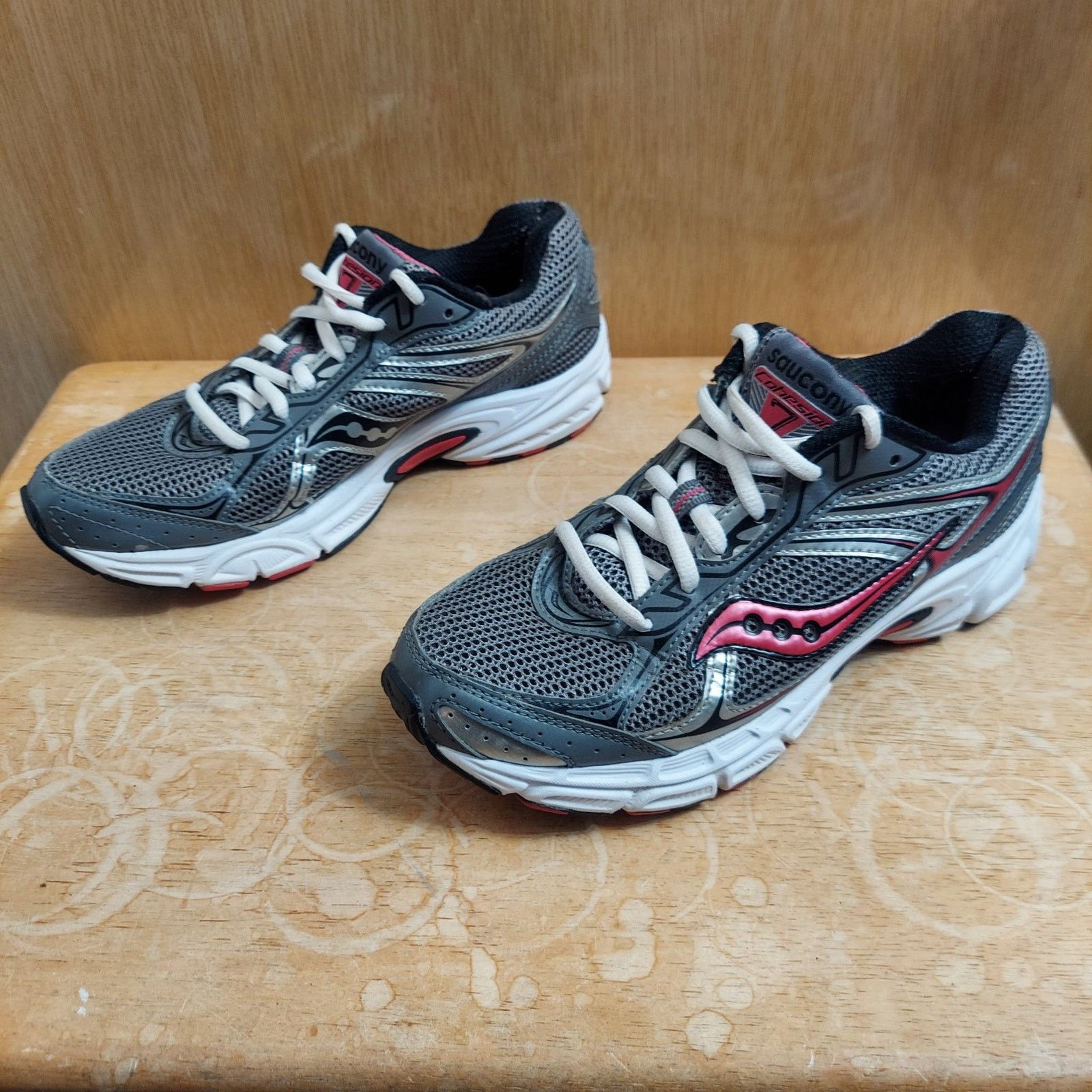 Saucony Saucony 15181 2 Cohesion 7 Women s US 8 Grey Running Shoes Grailed