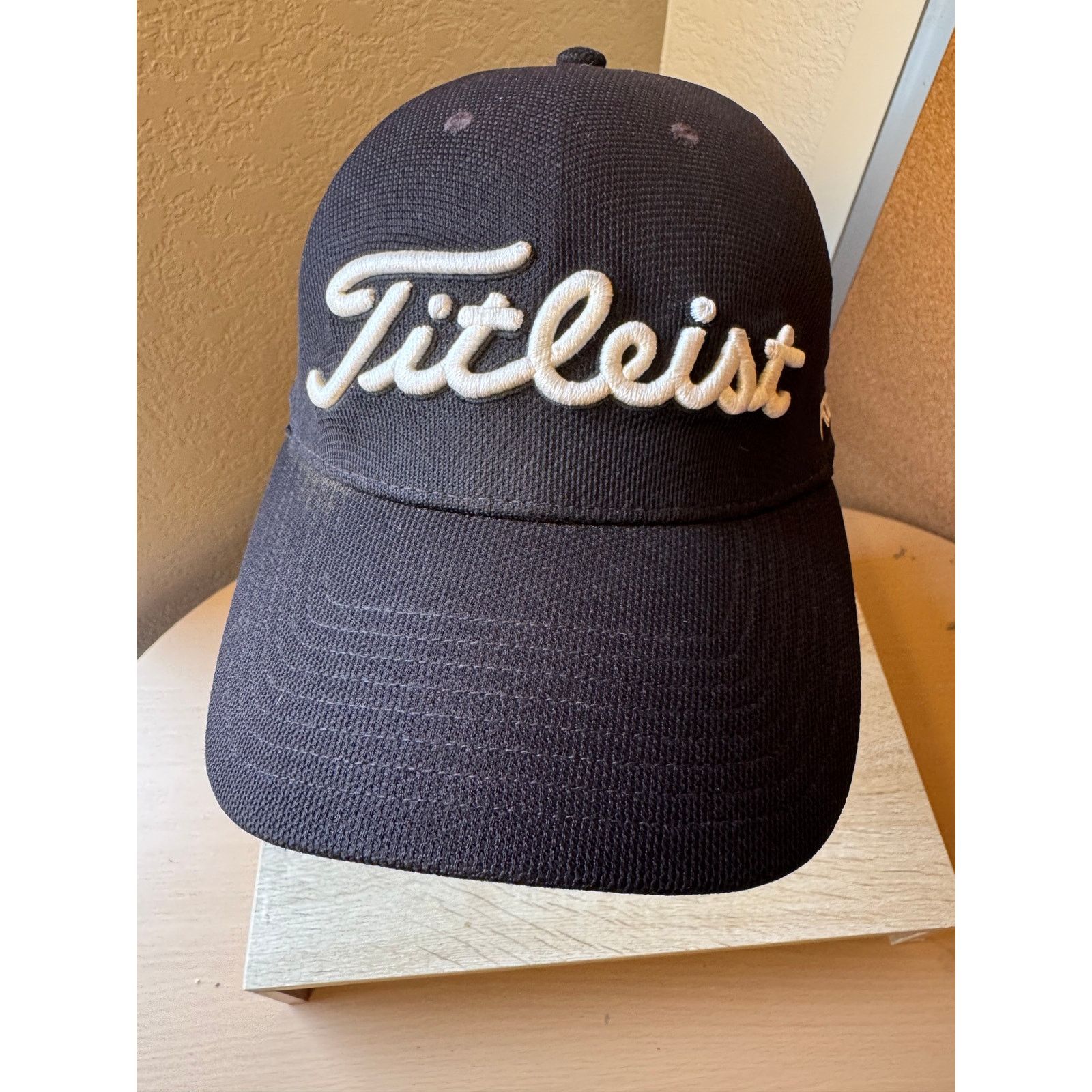 Titleist Titleist Pro V1 Golf Cap Size ONE SIZE - 2 Thumbnail