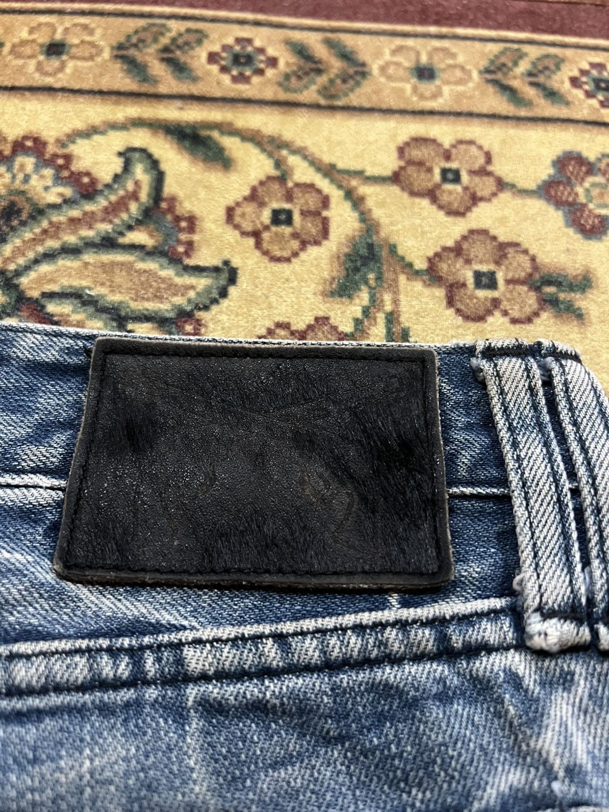 Japanese Brand ROAR CROSS PISTOL DISTRESSED JEANS Size 30" / US 8 / IT 44 - 22 Thumbnail