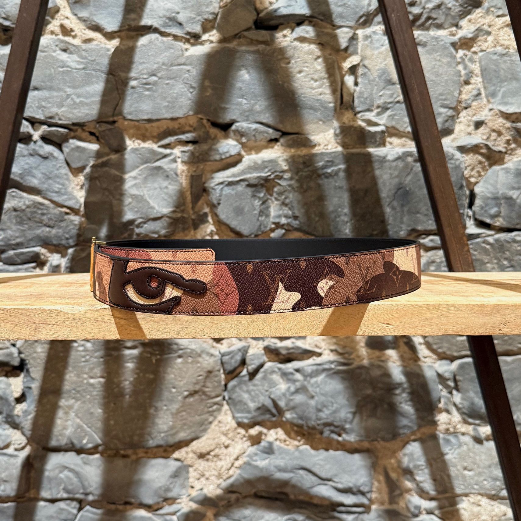 KidSuper × Louis Vuitton Louis Vuitton X KidSuper 2023 Brown Mono. Portrait Rev. Belt Size 40 - 4 Thumbnail