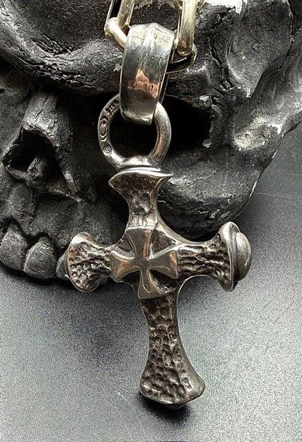 Other C'est Magnifique Gothic Hammered Cross 925 w/chain NWOT Size ONE SIZE - 3 Thumbnail