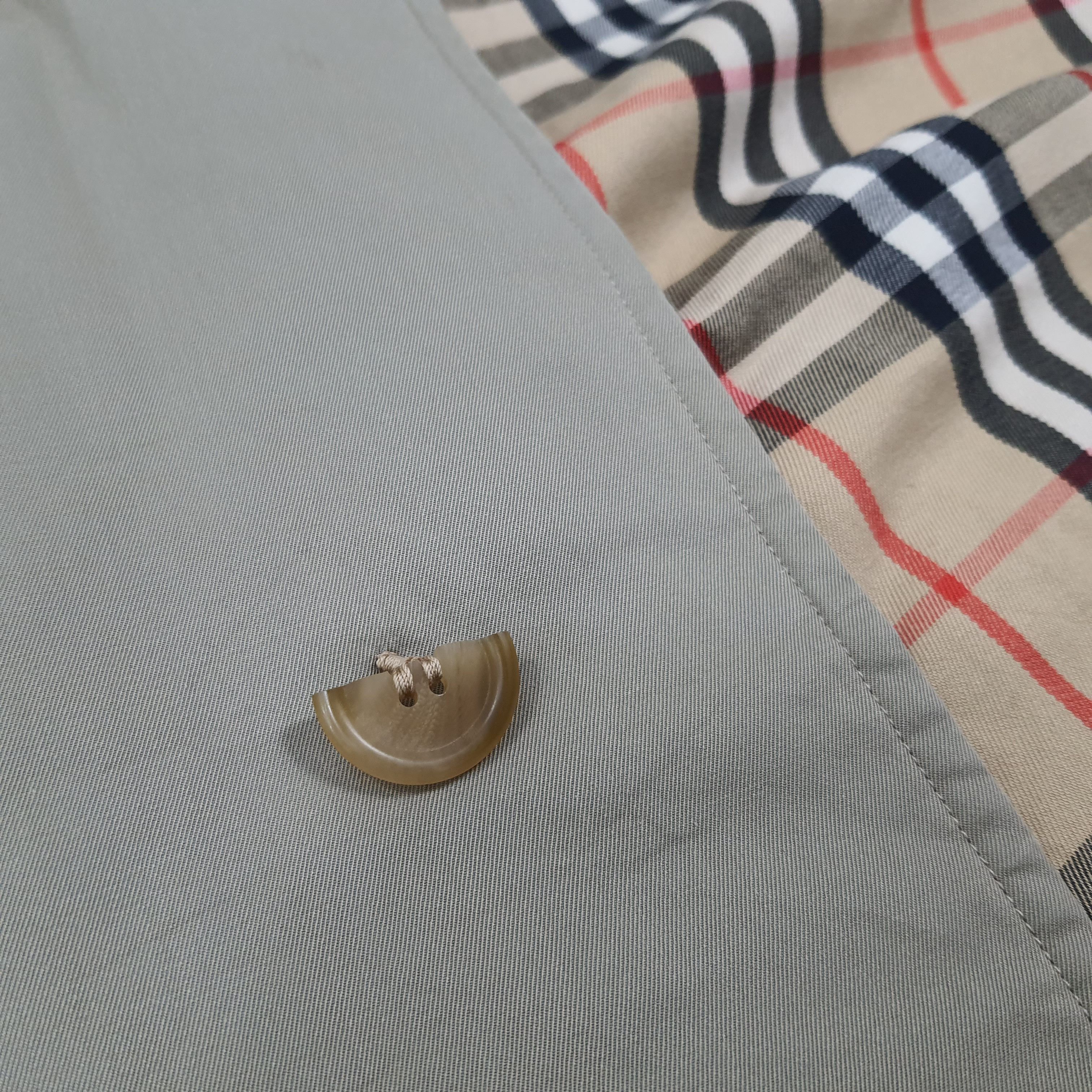 Burberry × Vintage Vintage Burberrys Nova Check Trench Jacket Size US L / EU 52-54 / 3 - 9 Thumbnail
