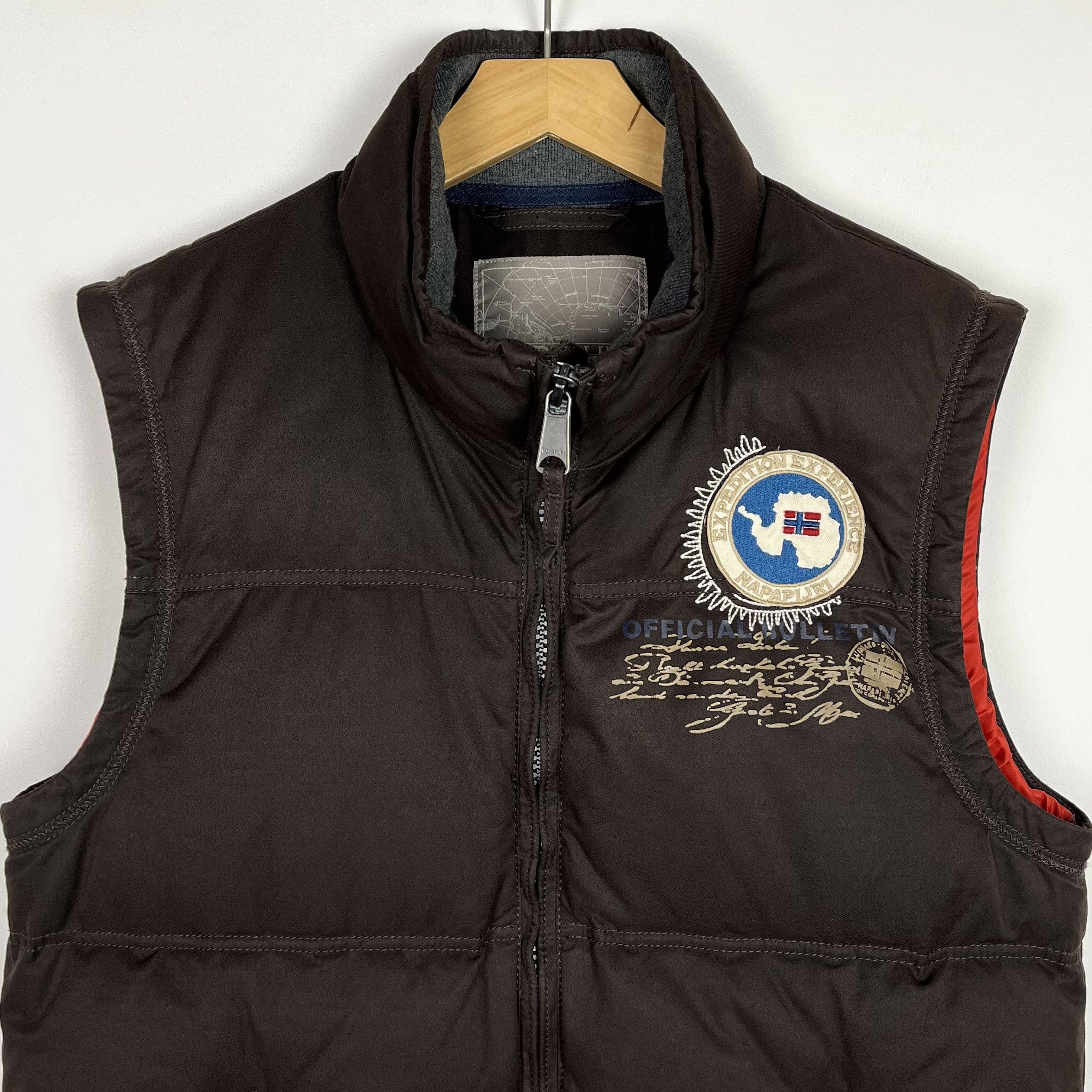 Napapijri Vintage Napapijri Brown Full Zip Down Gilet Jacket Size US M / EU 48-50 / 2 - 7 Thumbnail