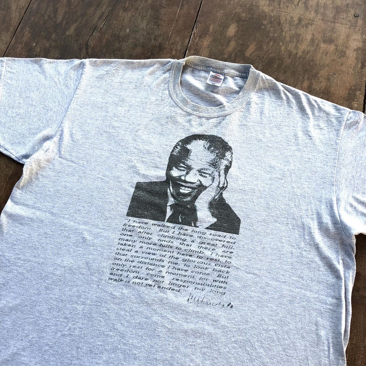 Image of Vintage Nelson Mandela T Shirt in Grey, Men's (Size XL)