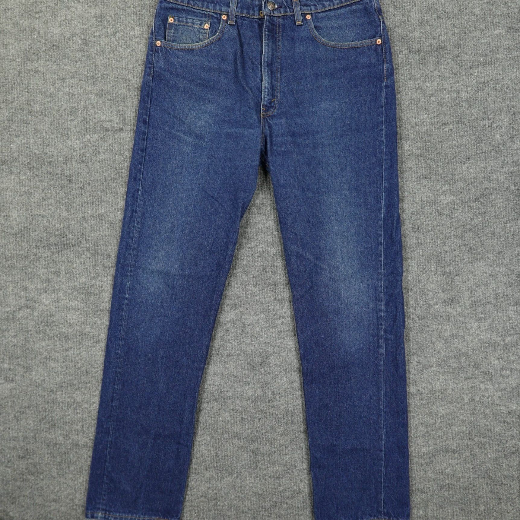 Levi's VINTAGE Levi's 505 Jeans Mens 38x34 Blue Regular Fit Straight Leg Made in USA Size US 38 / EU 54 - 2 Thumbnail