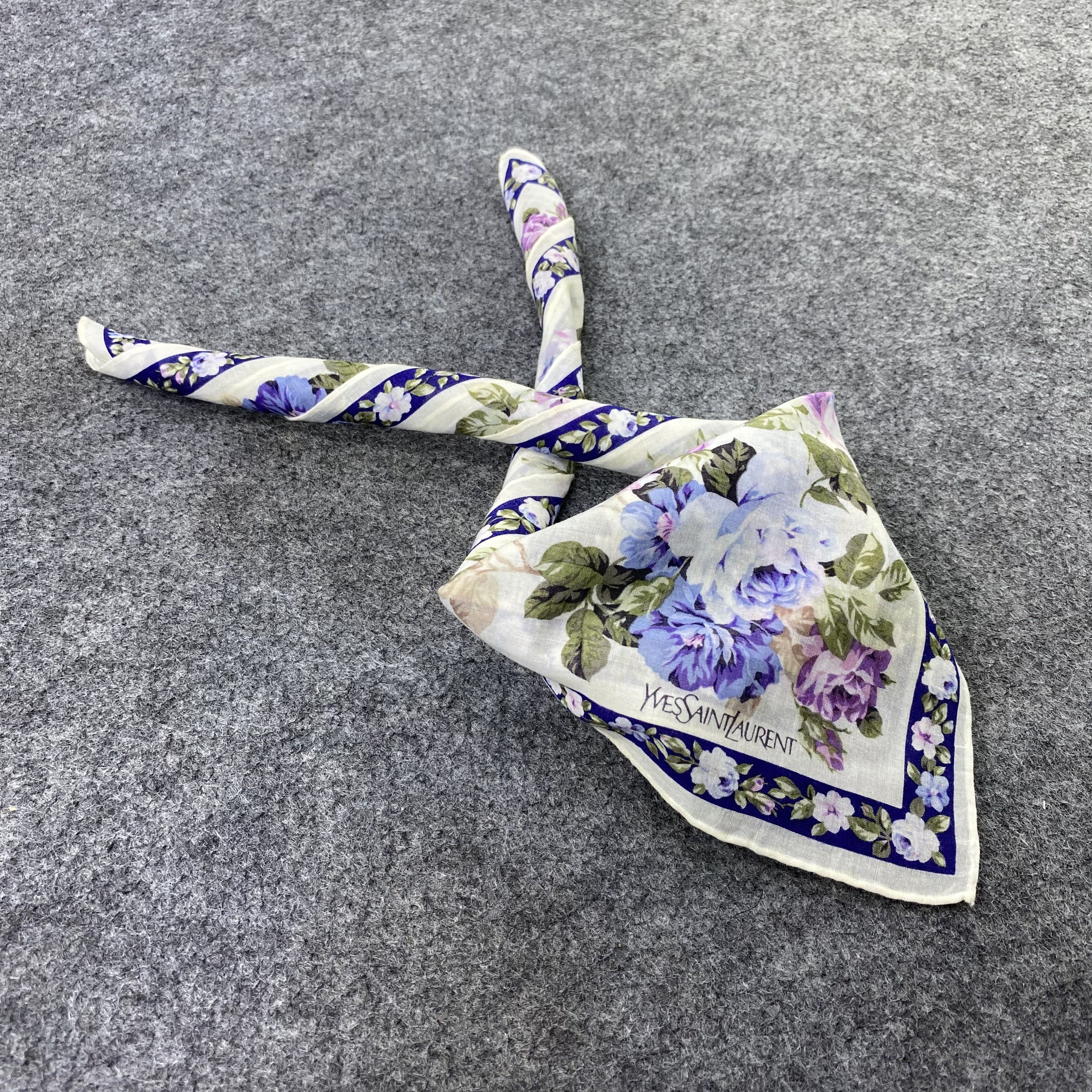 Yves Saint Laurent Yves Saint Laurent Handkerchief Neckerchief Bandana-B1831 Size ONE SIZE - 1 Thumbnail