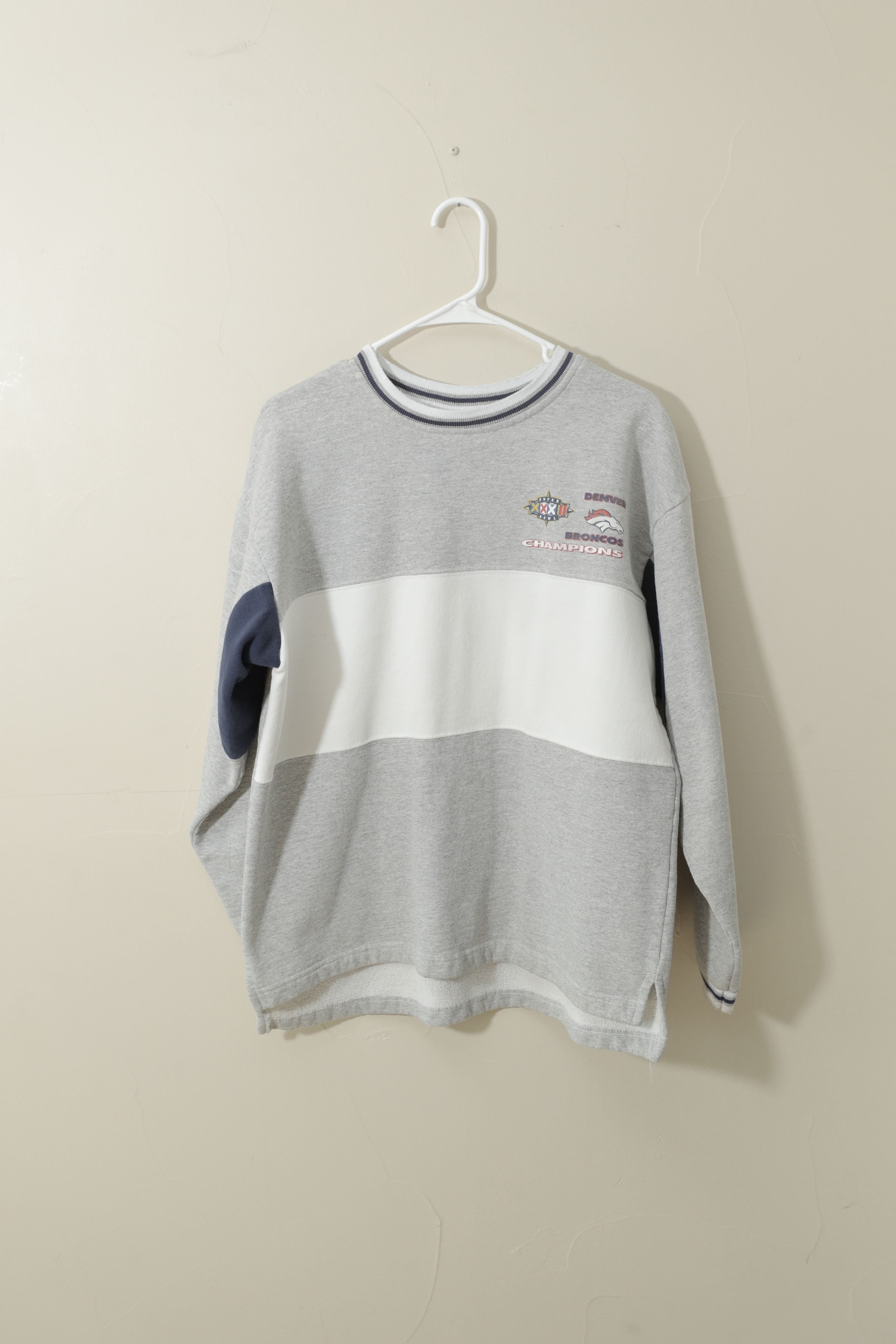 Other Vintage 90s Broncos Super Bowl XXXII Champions Crewneck (L) Size US L / EU 52-54 / 3 - 1 Thumbnail