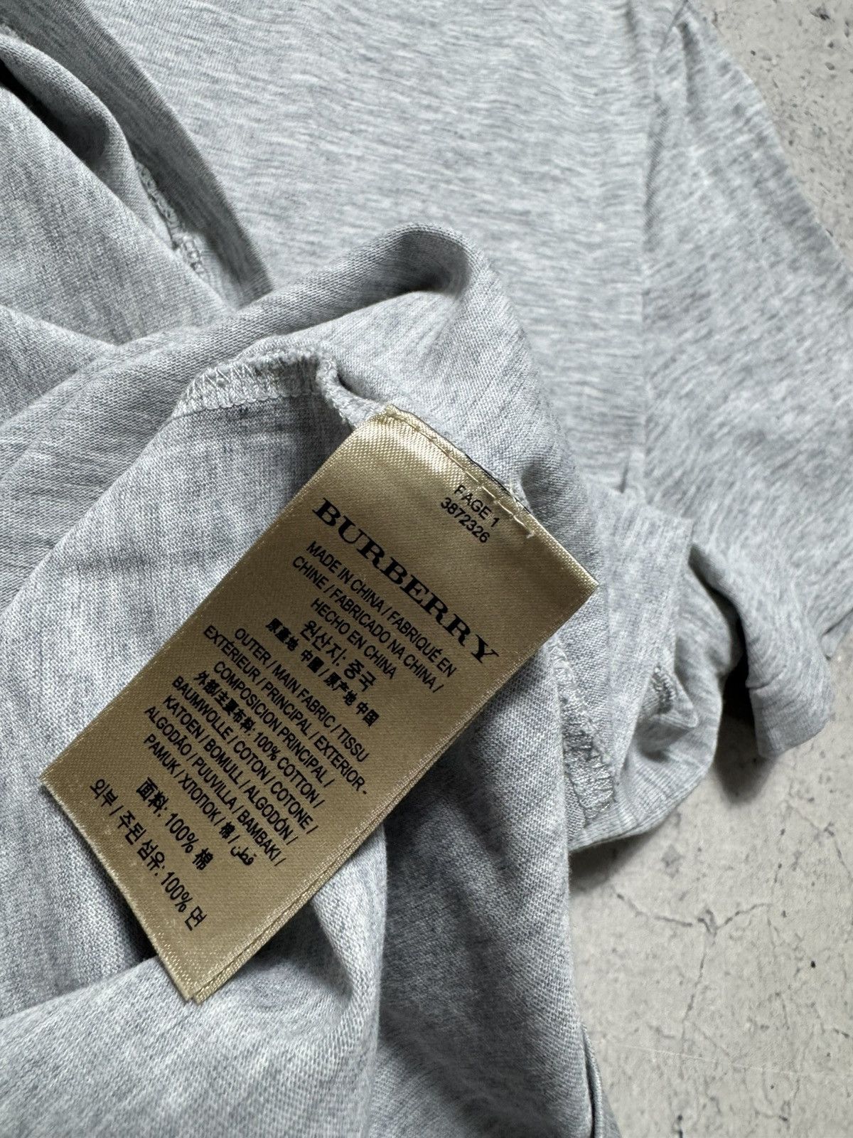 Burberry Burberry London England Luxury Grey T-Shirt Size XS Size US XS / EU 42 / 0 - 6 Thumbnail