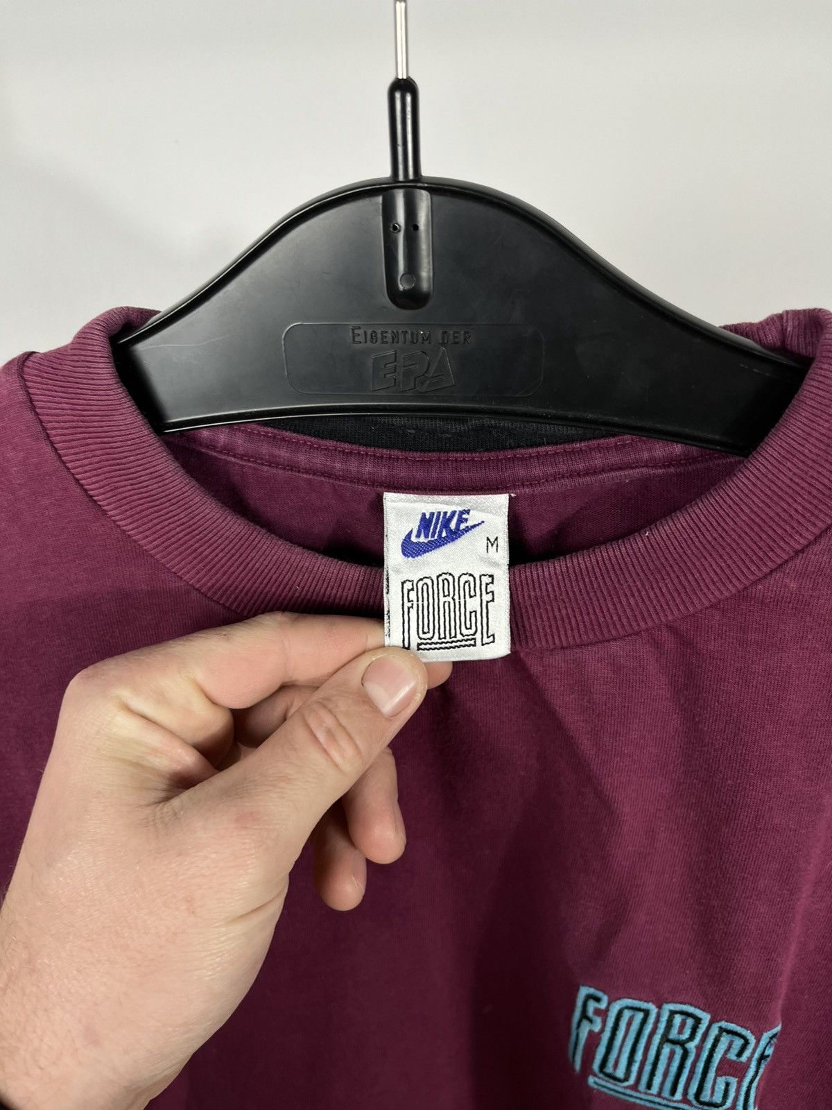 Nike Vintage Nike Force T Shirt Burgundy Logo Crewneck Size US XL / EU 56 / 4 - 4 Thumbnail