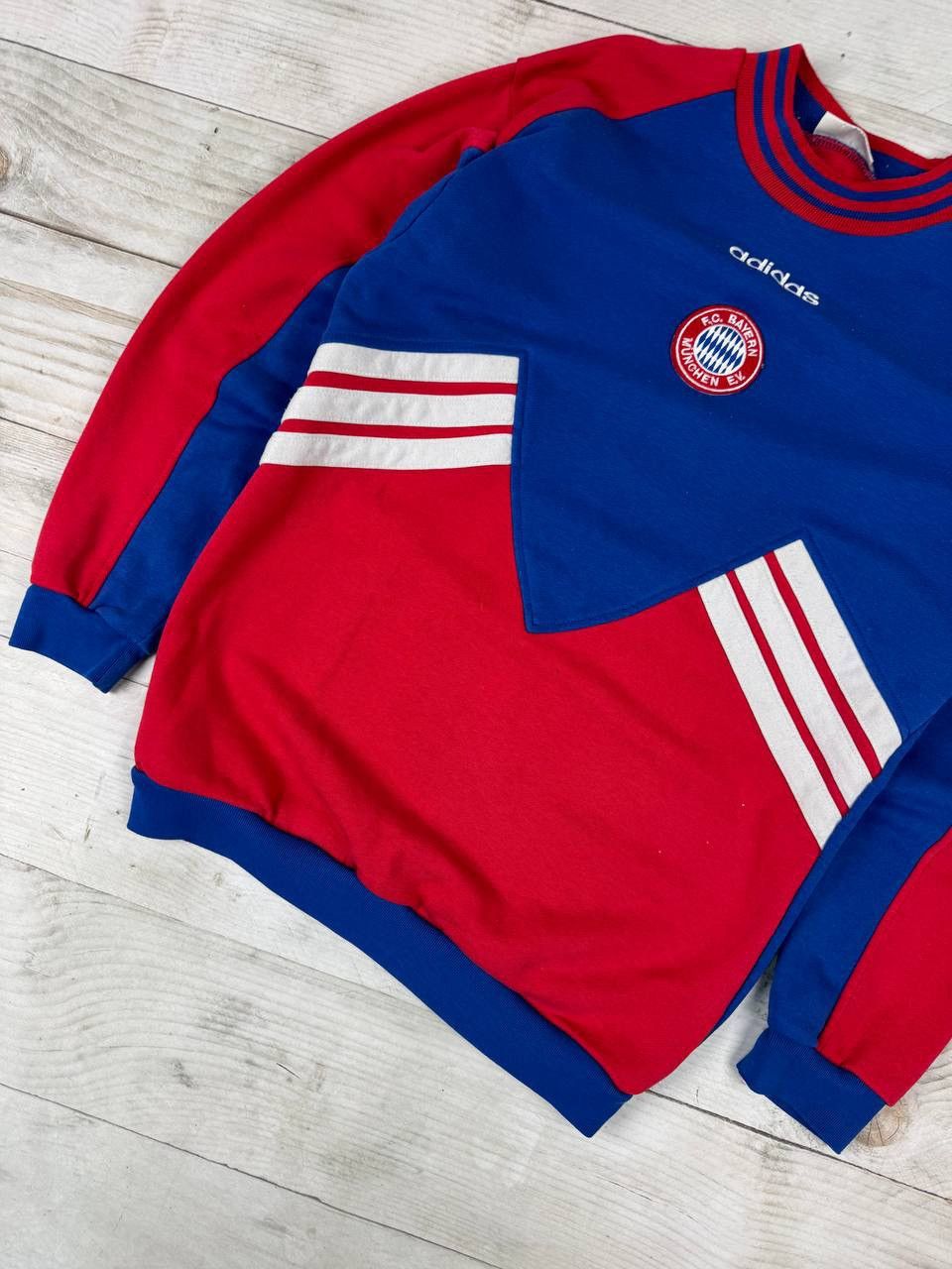 Adidas Vintage Adidas Bayern Munich 90s Sweatshirt Soccer Football Size US S / EU 44-46 / 1 - 3 Thumbnail