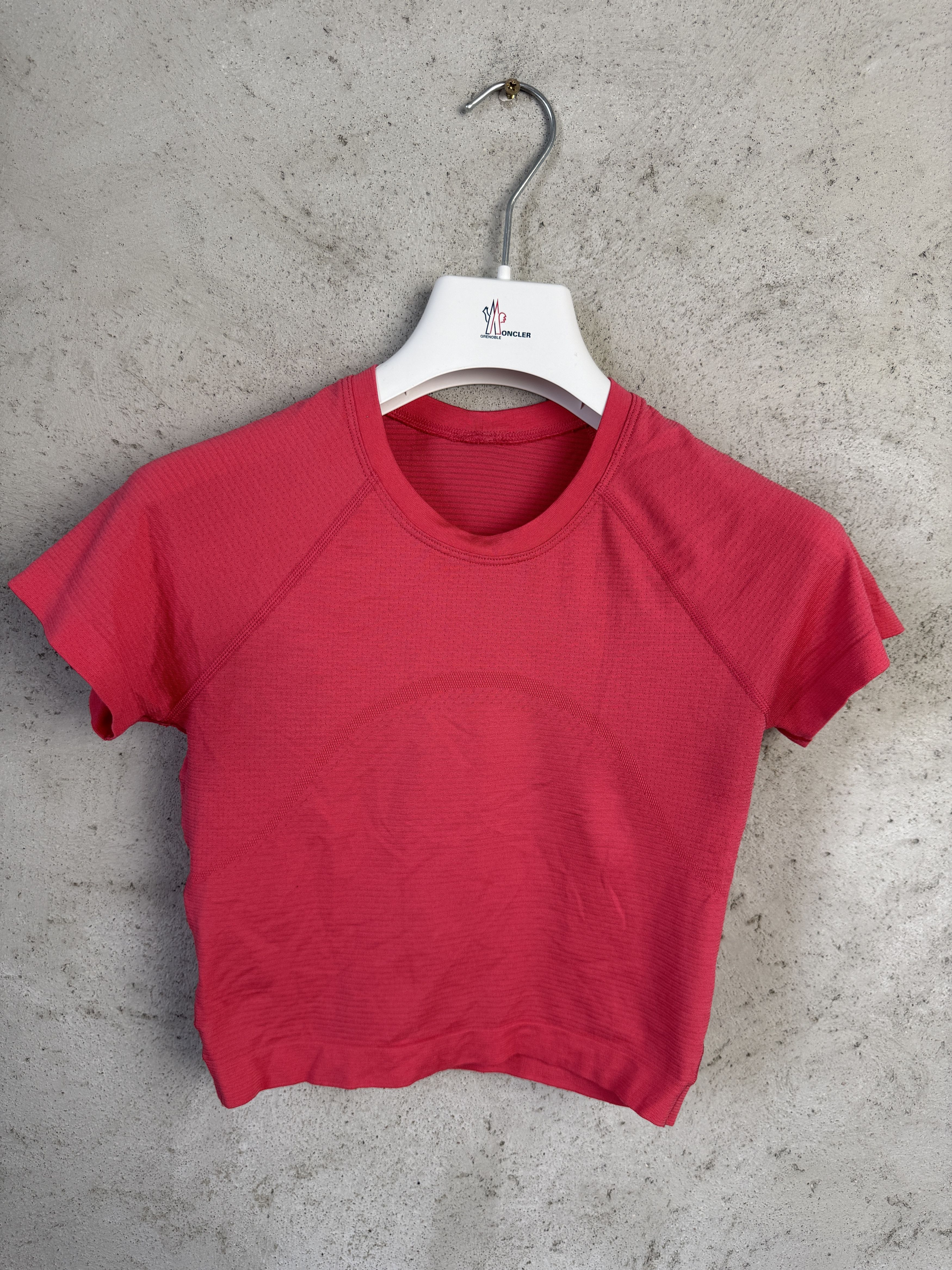 Lululemon Lululemon Swiftly Tech crop top t-shirt tee gym pilates yoga Size S / US 4 / IT 40 - 2 Thumbnail