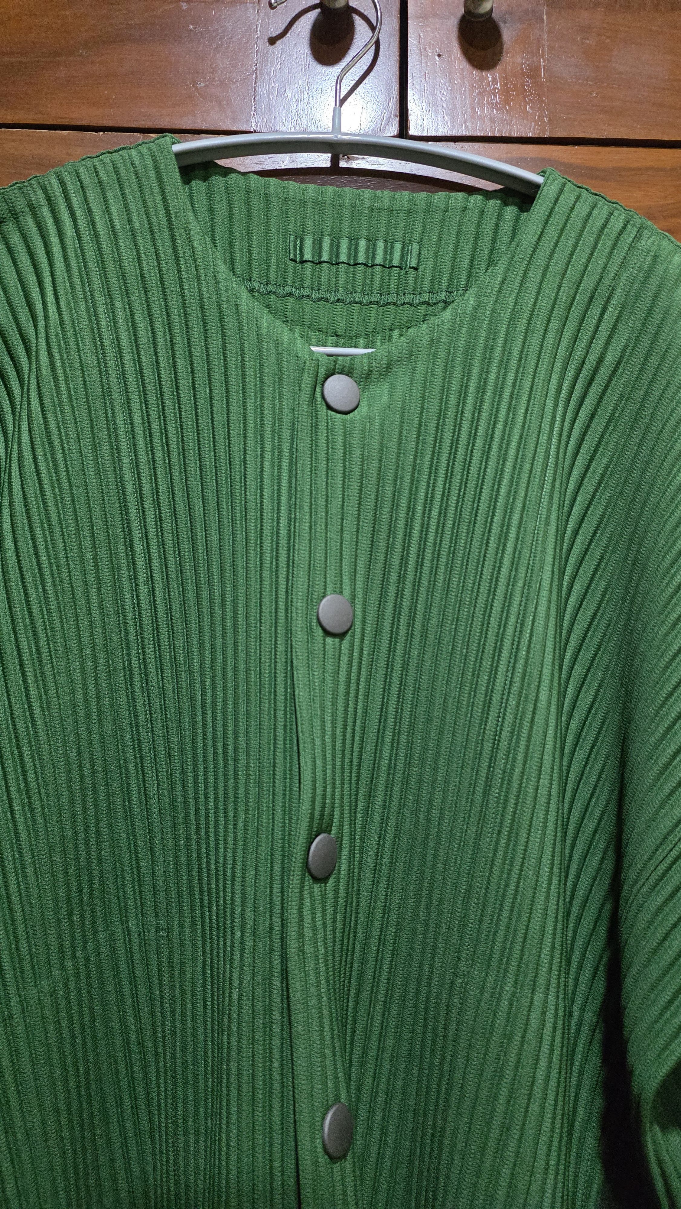 Homme Plisse Issey Miyake Homme Plisse Issey Miyake Green Cardigan Size US M / EU 48-50 / 2 - 3 Thumbnail