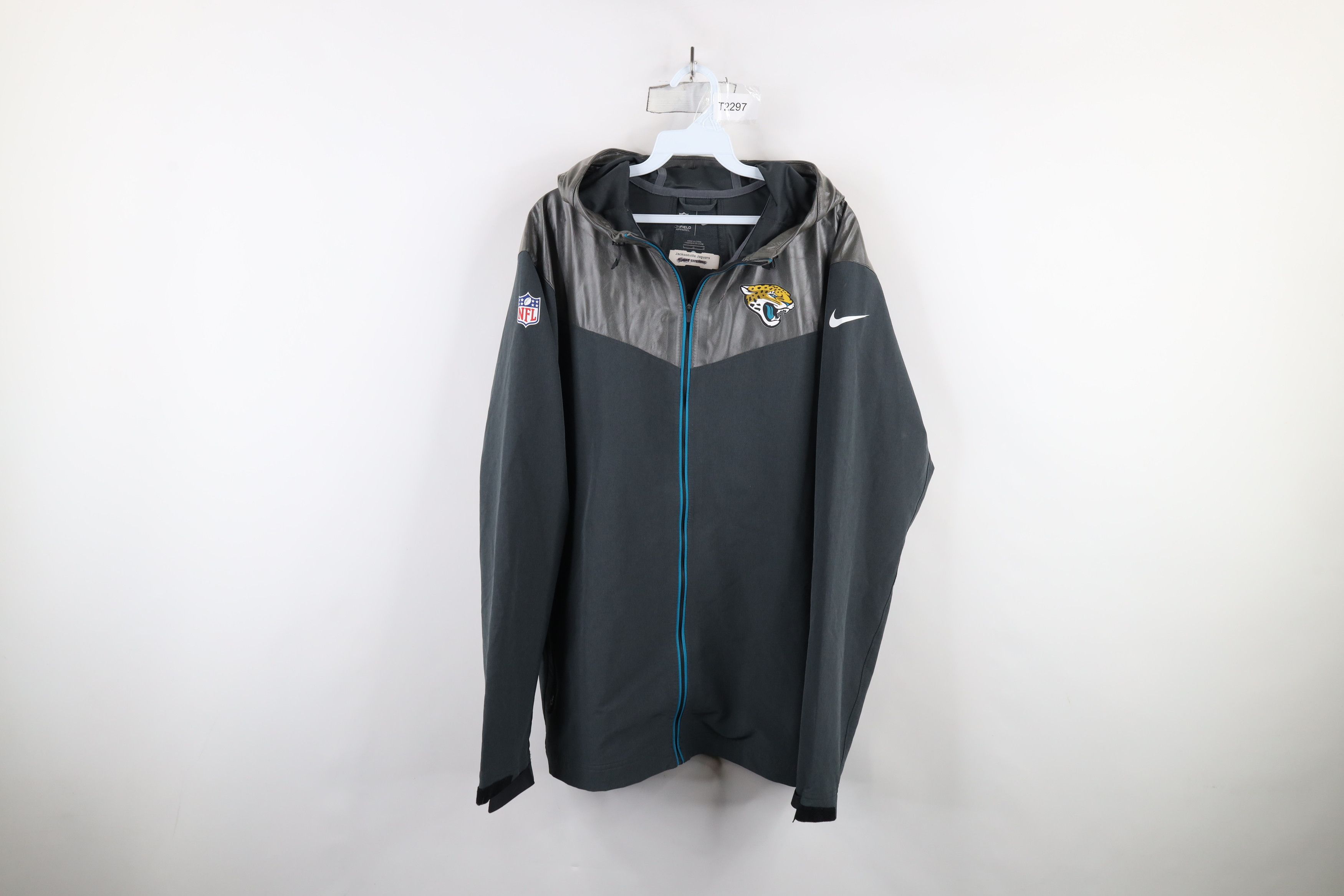 Nike × Vintage Nike On Field Jacksonville Jaguars Football Hooded Jacket Size US L / EU 52-54 / 3 - 1 Thumbnail