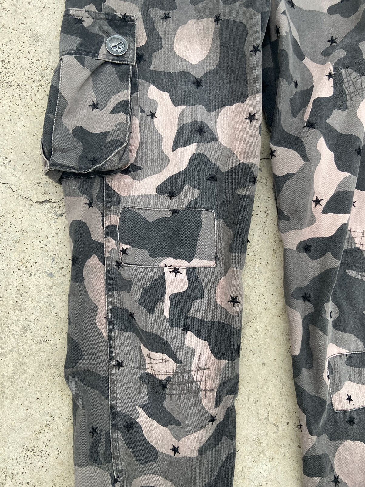 Beauty Beast × If Six Was Nine Candy Stripper cargo pants camoflauge patchwork Size US 32 / EU 48 - 5 Thumbnail