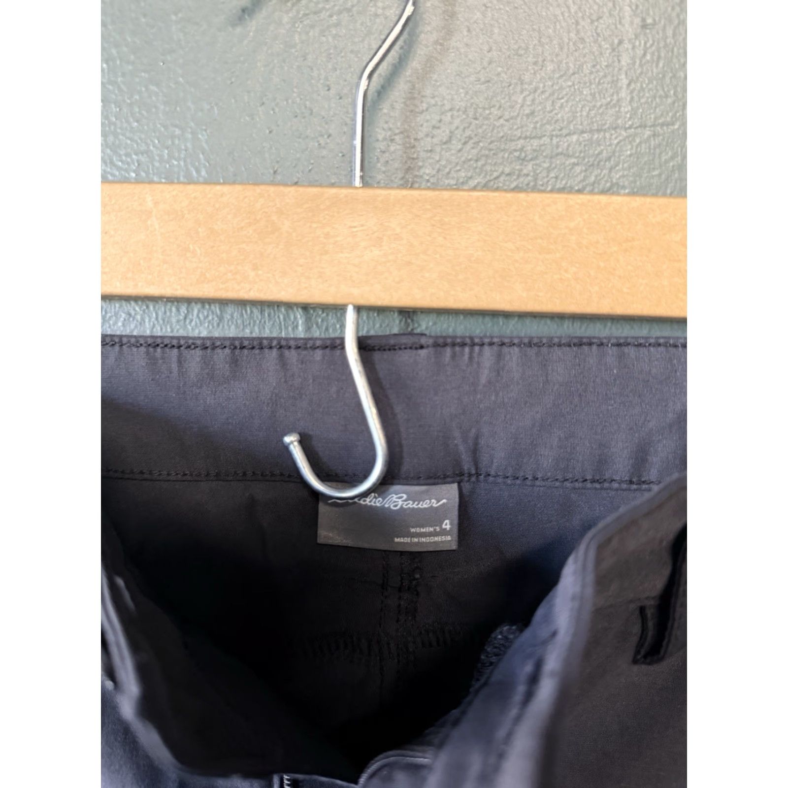 Eddie Bauer Eddie Bauer Womens Black Chino Outdoor Hiking Nylon Shorts Size 4 Size 27" / US 4 / IT 40 - 3 Thumbnail