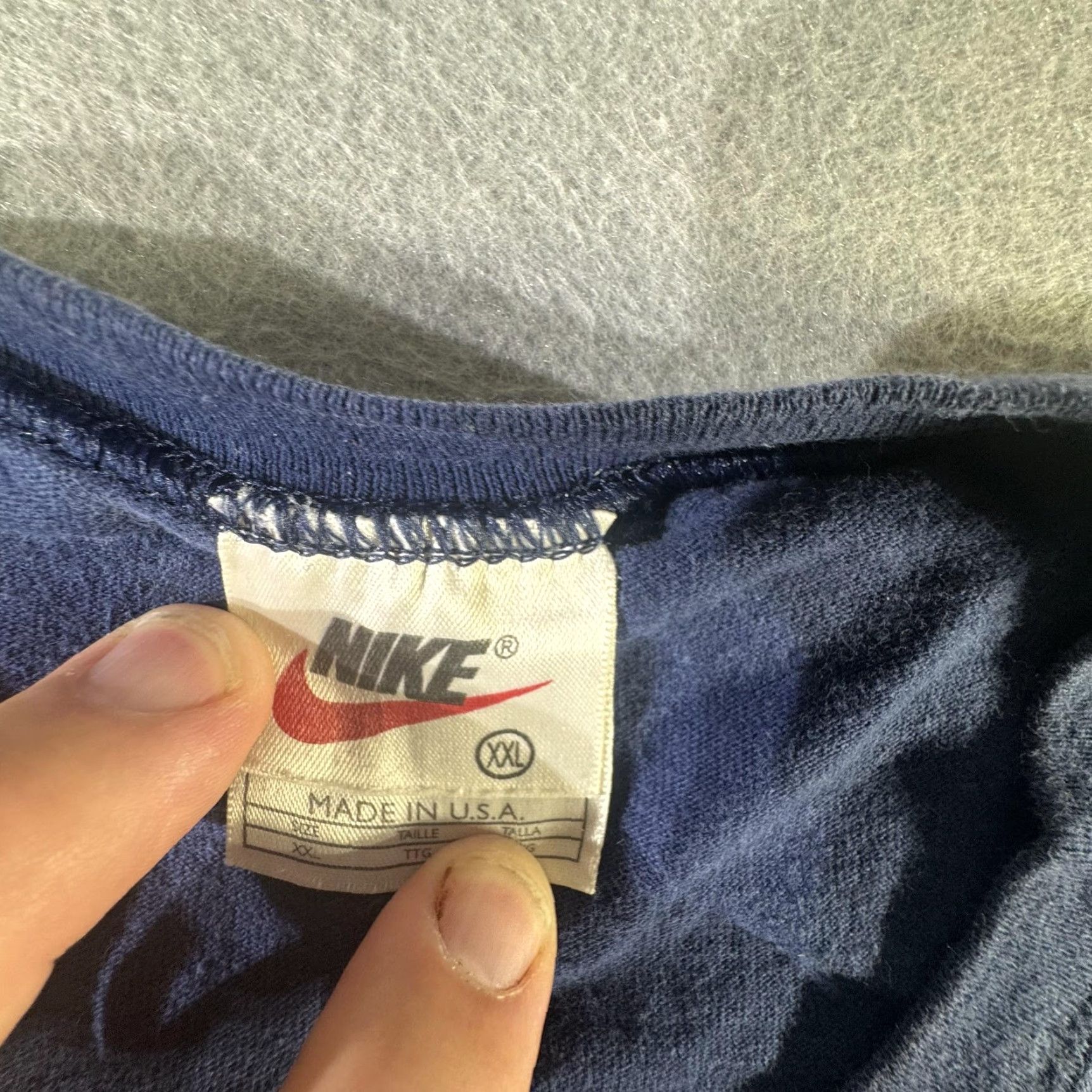 Nike VINTAGE Nike T-Shirt Mens 2XL Sleeveless Sports Retro 90s Made in USA Blue Size US XXL / EU 58 / 5 - 6 Thumbnail