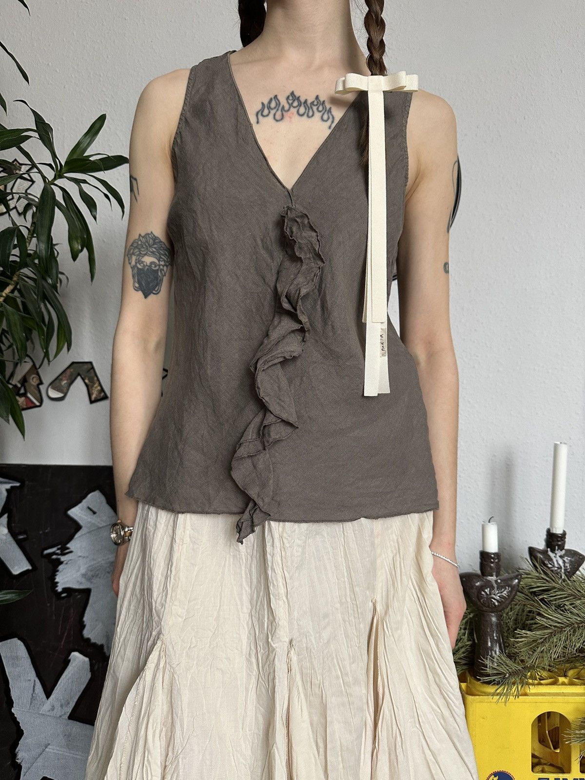 120% Lino × Designer 120 Lino Ruffle Blouse V-neck Copine Style Size M / US 6-8 / IT 42-44 - 5 Thumbnail