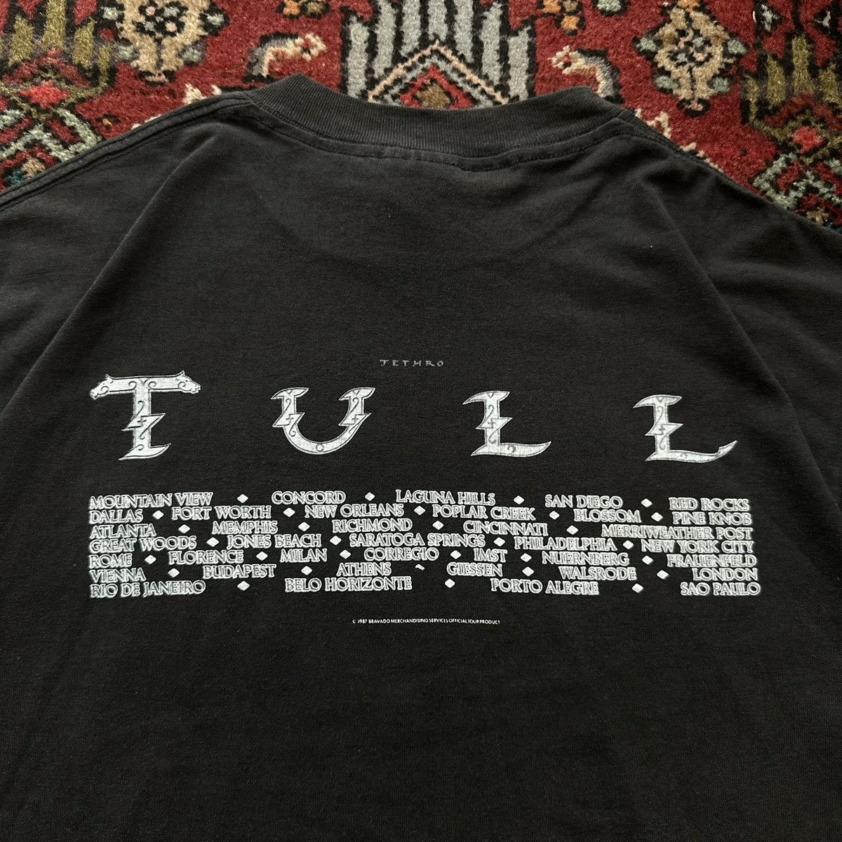 Vintage 1987 Jethro Tull Tour Vintage Band T-Shirt Size US L / EU 52-54 / 3 - 12 Thumbnail