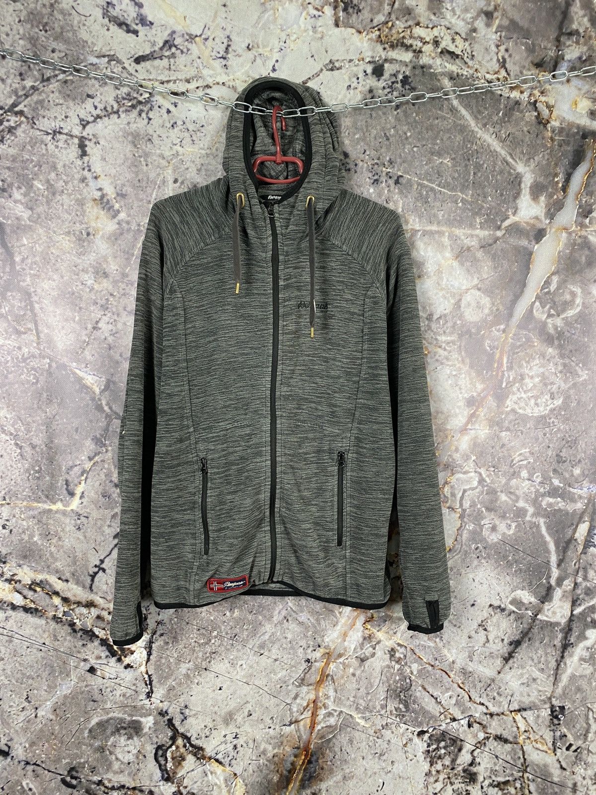 Bergans Men’s Bergen’s of Norway Jacket Outdoor Size Medium Size US M / EU 48-50 / 2 - 1 Thumbnail