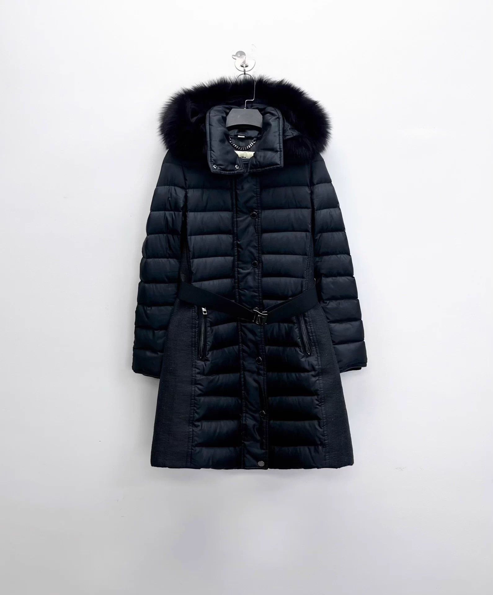 Burberry Burberry Black Fox Fur Collar Hooded Long Down UK6 Size XL / US 12-14 / IT 48-50 - 1 Thumbnail