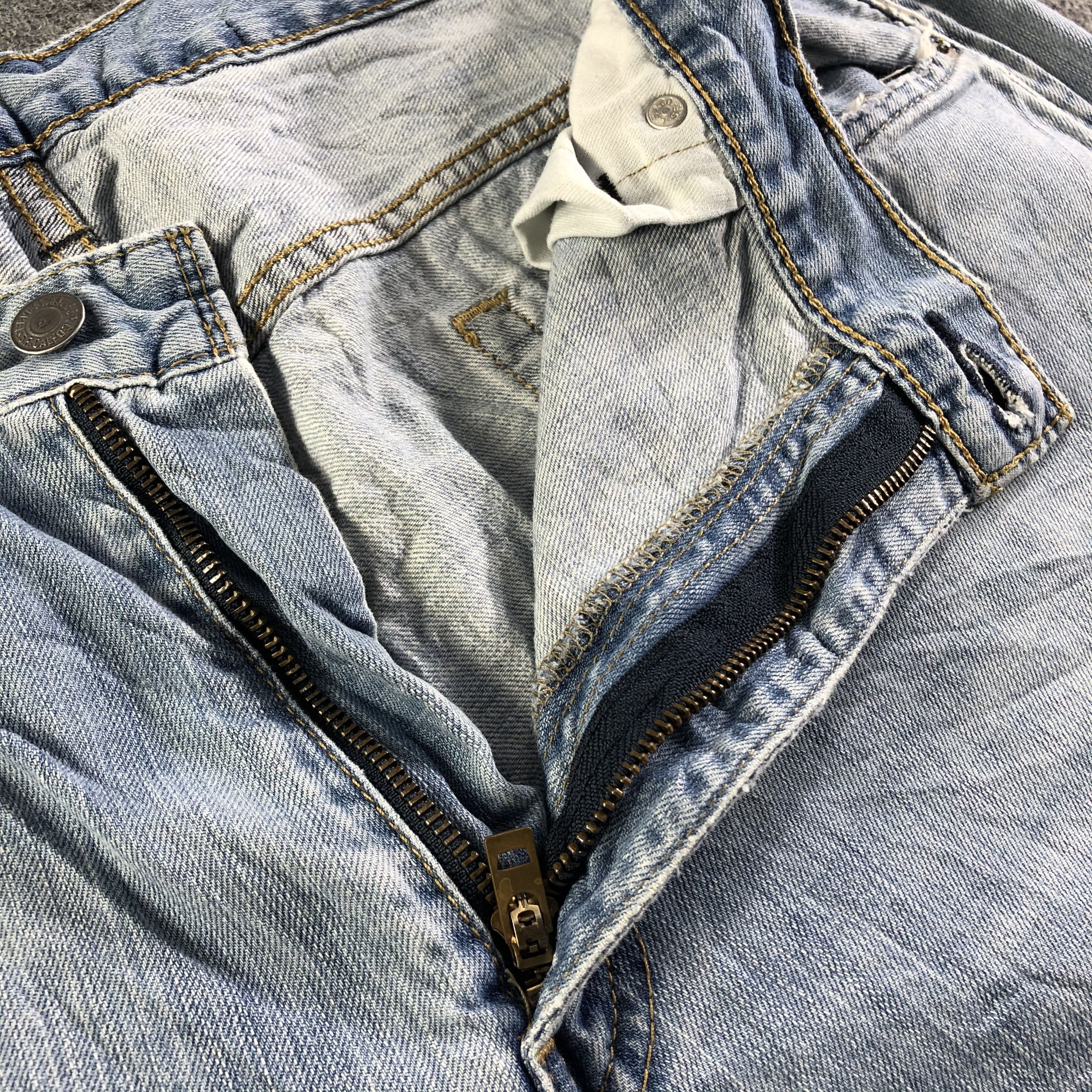 Levi's Vintage Light Wash Levis 569 Jeans-J4396 Size US 38 / EU 54 - 8 Thumbnail