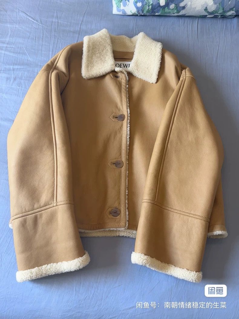 Loewe Loewe Classic fur and leather coat Size XXS / US 00 / IT 34 - 1 Thumbnail