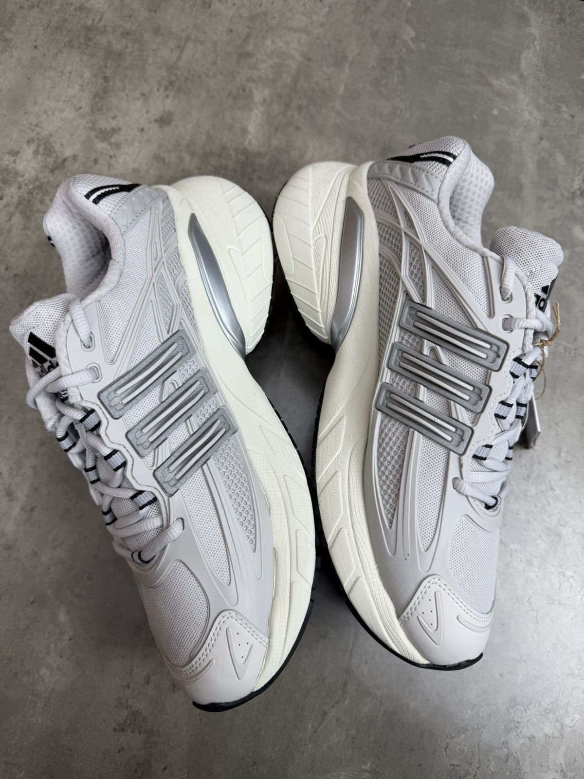 Adidas Adidas Adistar XLG 2.0 Sneakers Size US 9.5 Size US 9.5 / EU 42-43 - 8 Thumbnail