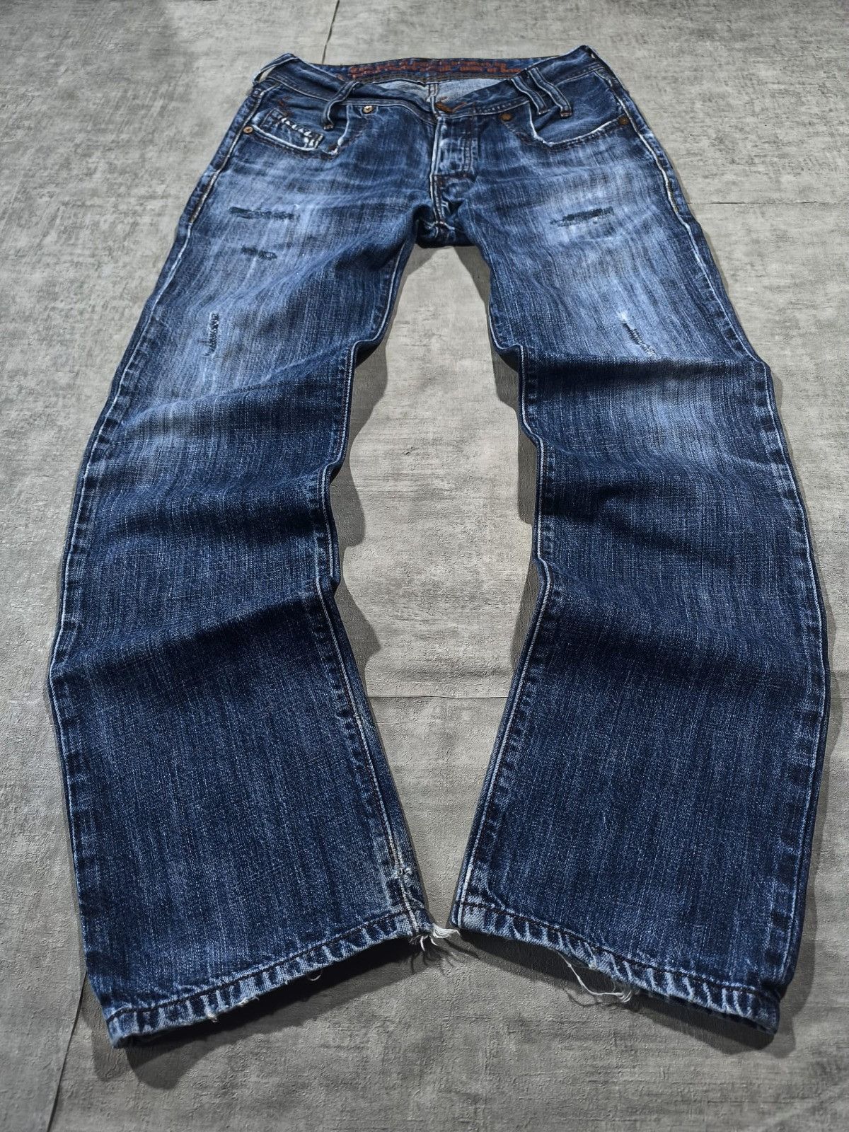 Levi's Rare Levis edition distressed jeans avantgarde grunge 90s Size US 31 - 2 Thumbnail