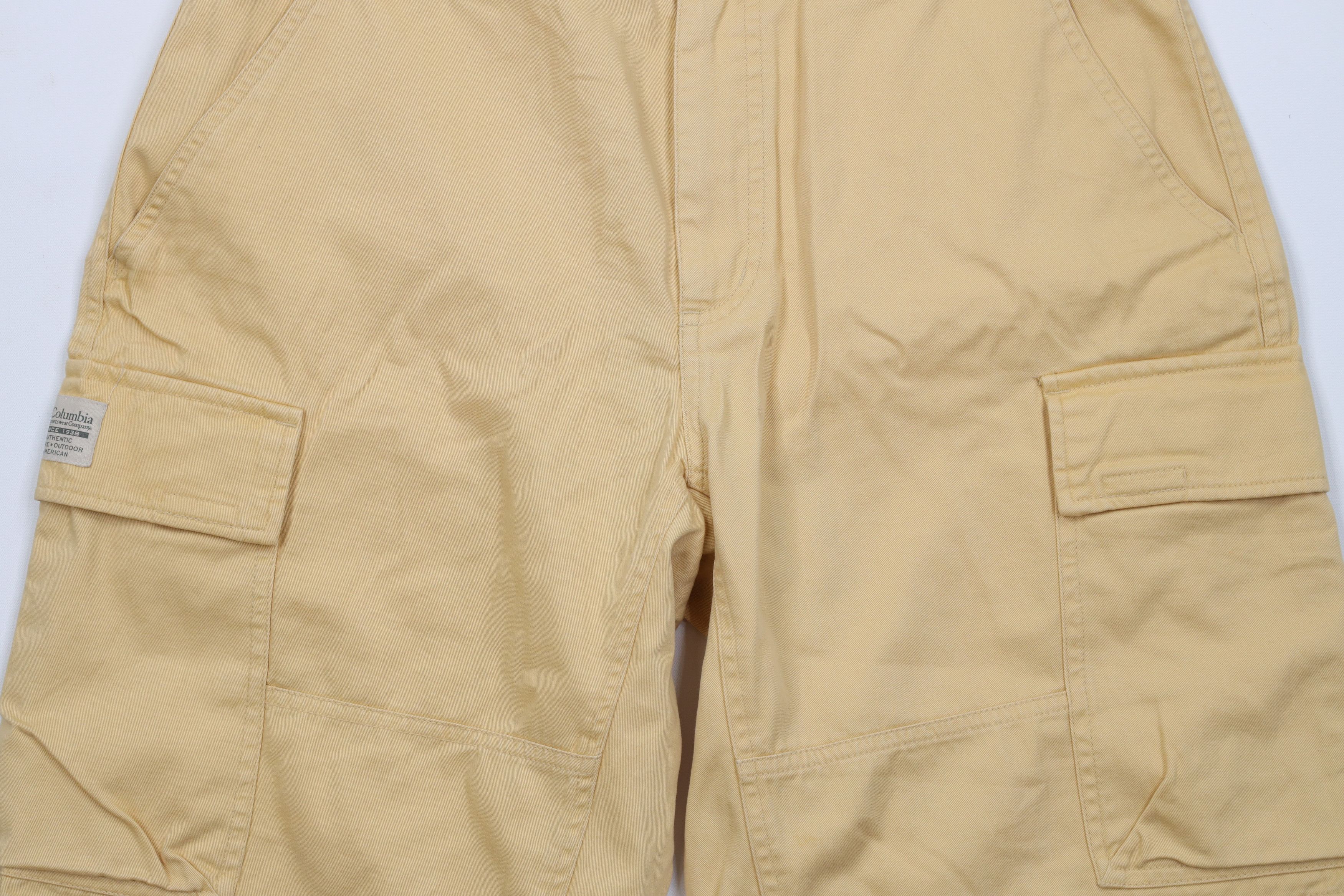 Columbia Vintage Columbia Relaxed Fit Cargo Shorts Yellow Cotton Size US 32 / EU 48 - 3 Thumbnail