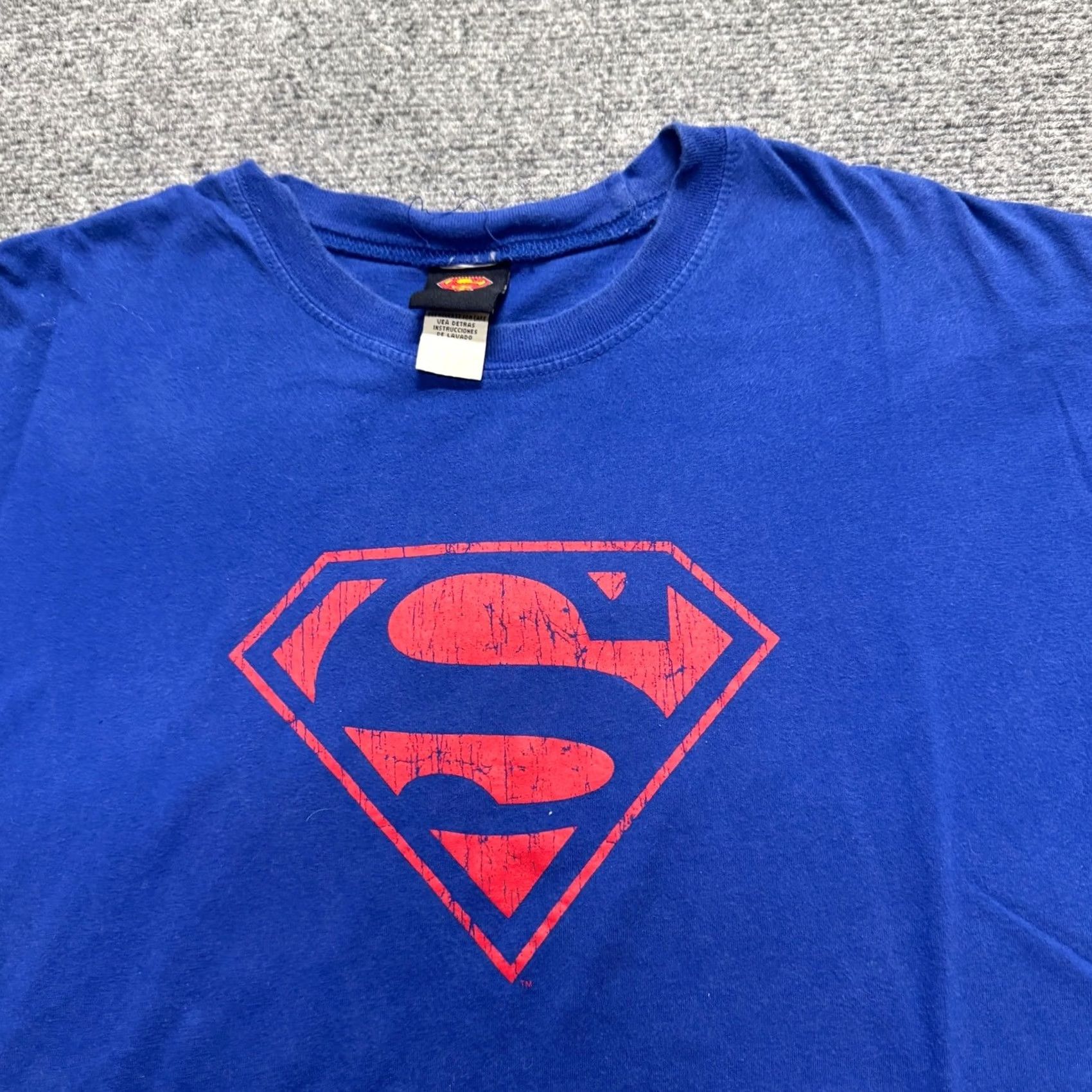 Logo 7 VTG DC Super Man T-Shirt Shirt Men Small Logo Cotton Faded Blue Comics Superhero 90s Distressed Mens Shirt Size US S / EU 44-46 / 1 - 7 Thumbnail