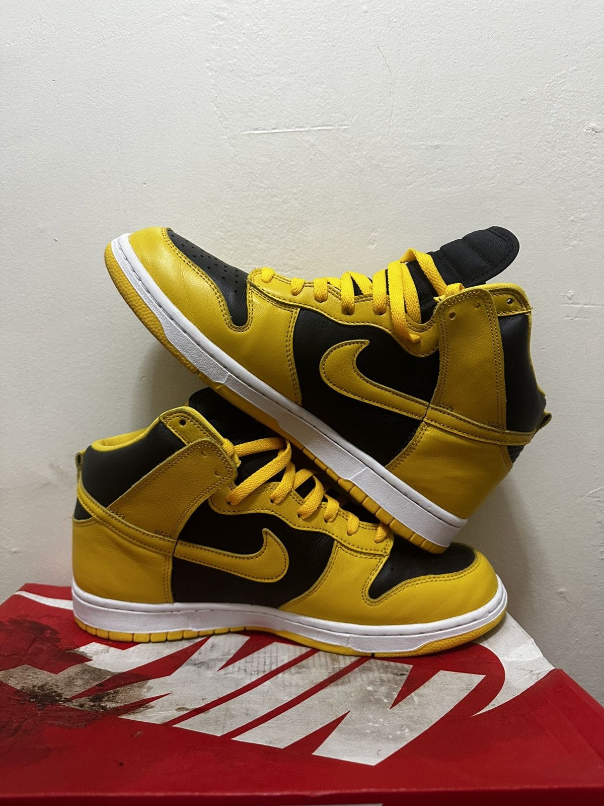 Nike Nike Dunk High SP Iowa 2020 CZ8149 002 sz10.5 Size US 10.5 / EU 43-44 - 5 Thumbnail