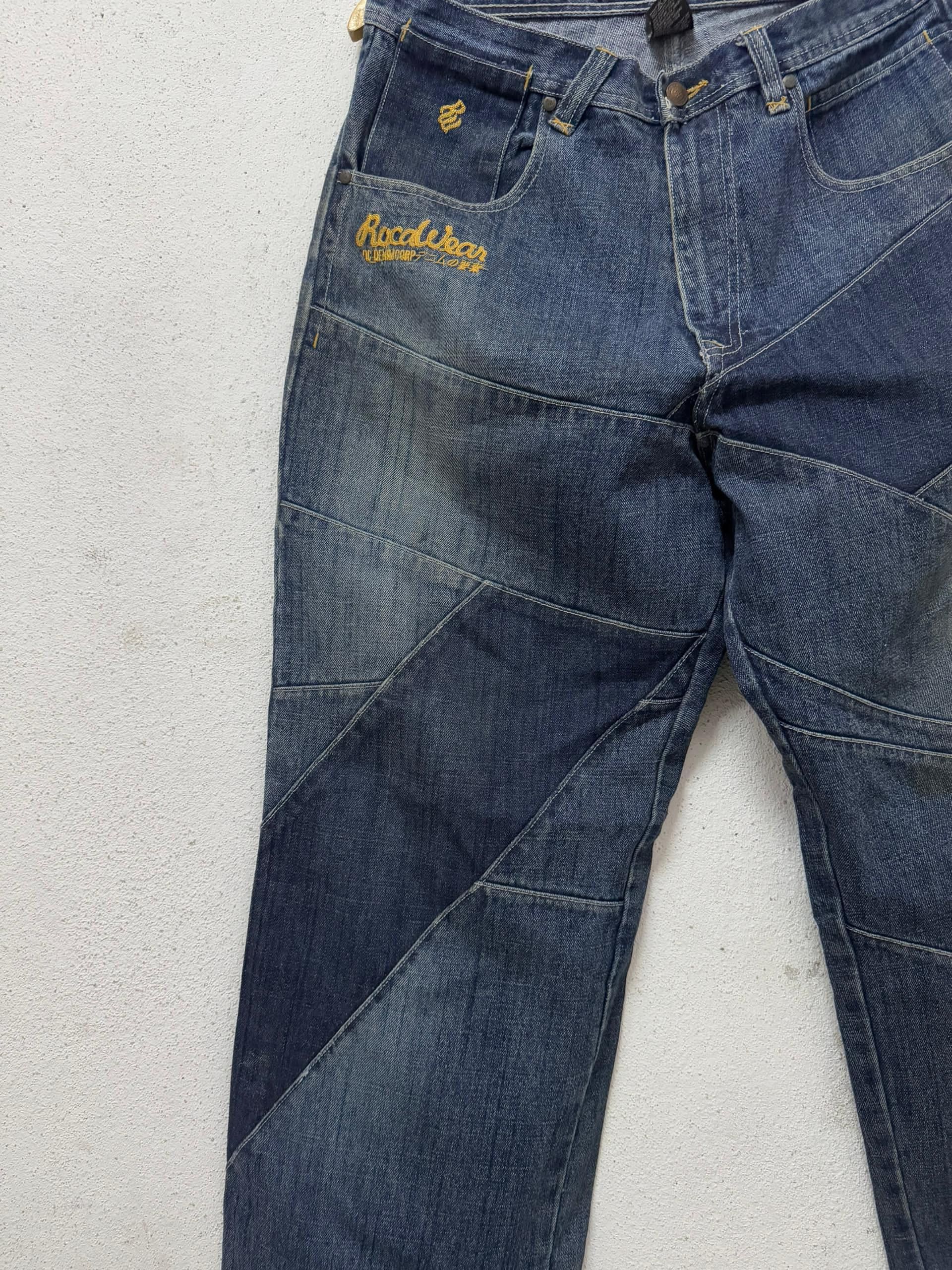 Rocawear Rocawear y2k jeans nice design Size US 34 / EU 50 - 14 Thumbnail