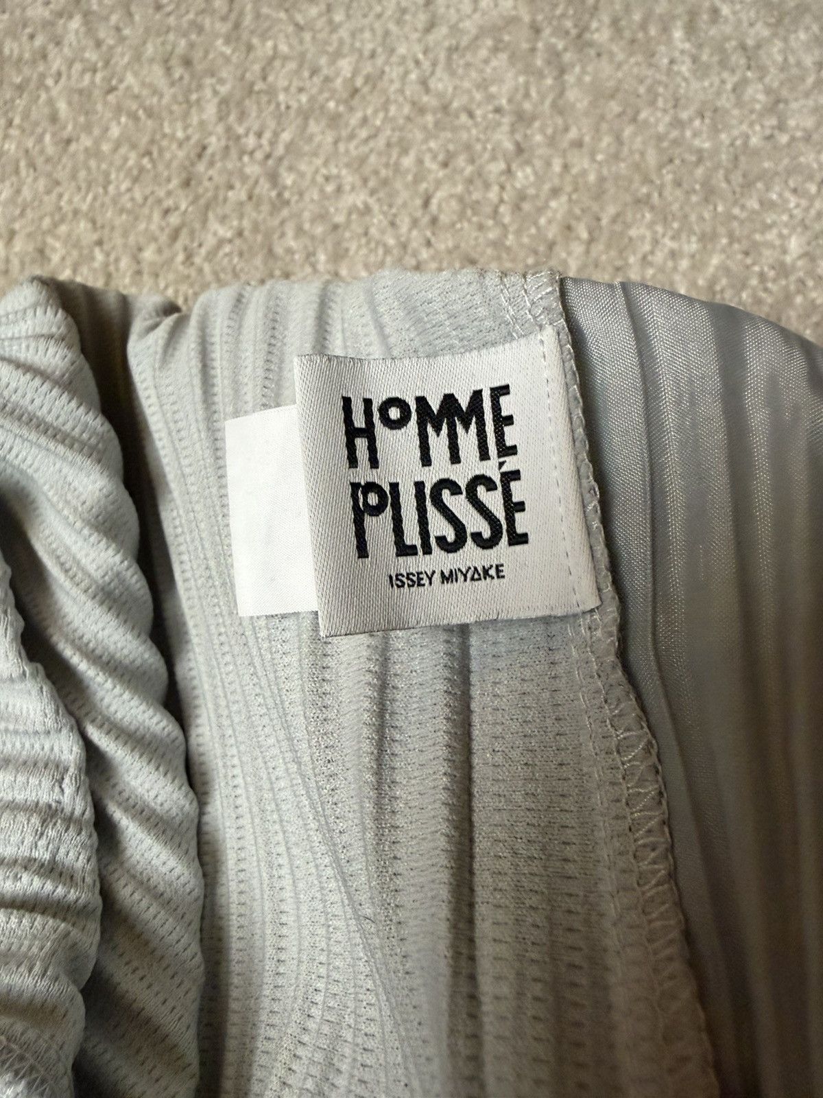 Homme Plisse Issey Miyake Issey Miyake Homme Plisse Grey Size US 32 / EU 48 - 2 Thumbnail