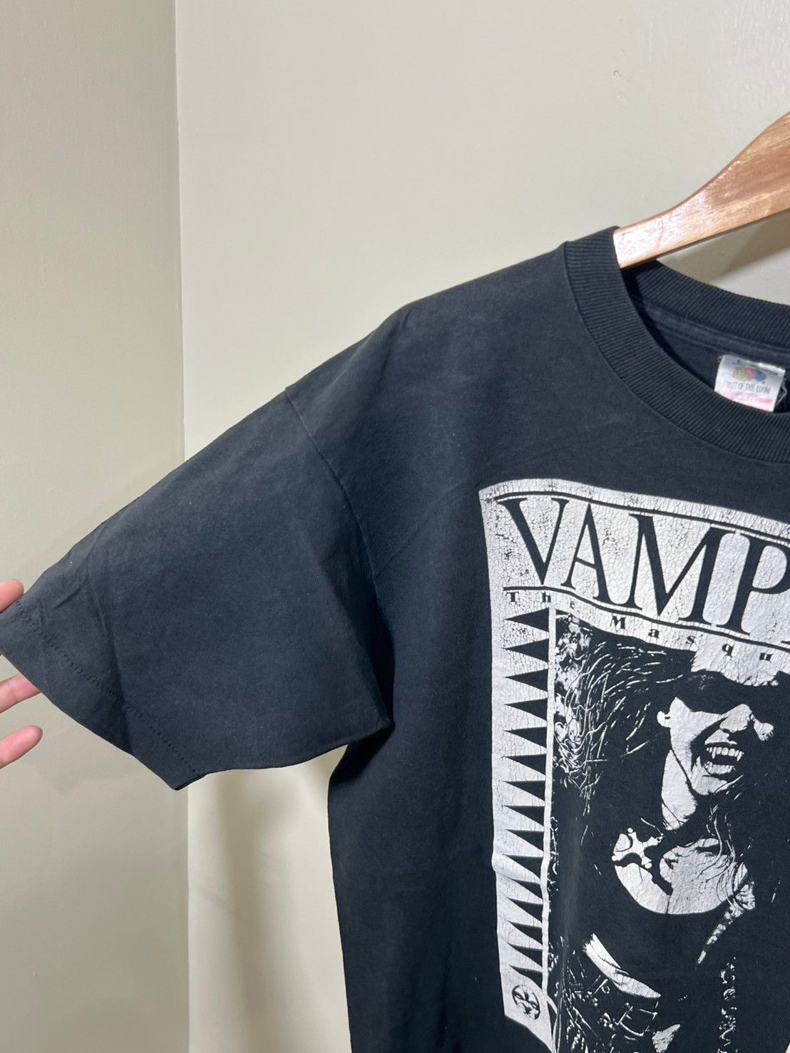 Fashion Victim × The Game × Vintage Vintage 90's Vampire The Masquerade Shirt bnz01 Size US L / EU 52-54 / 3 - 4 Thumbnail