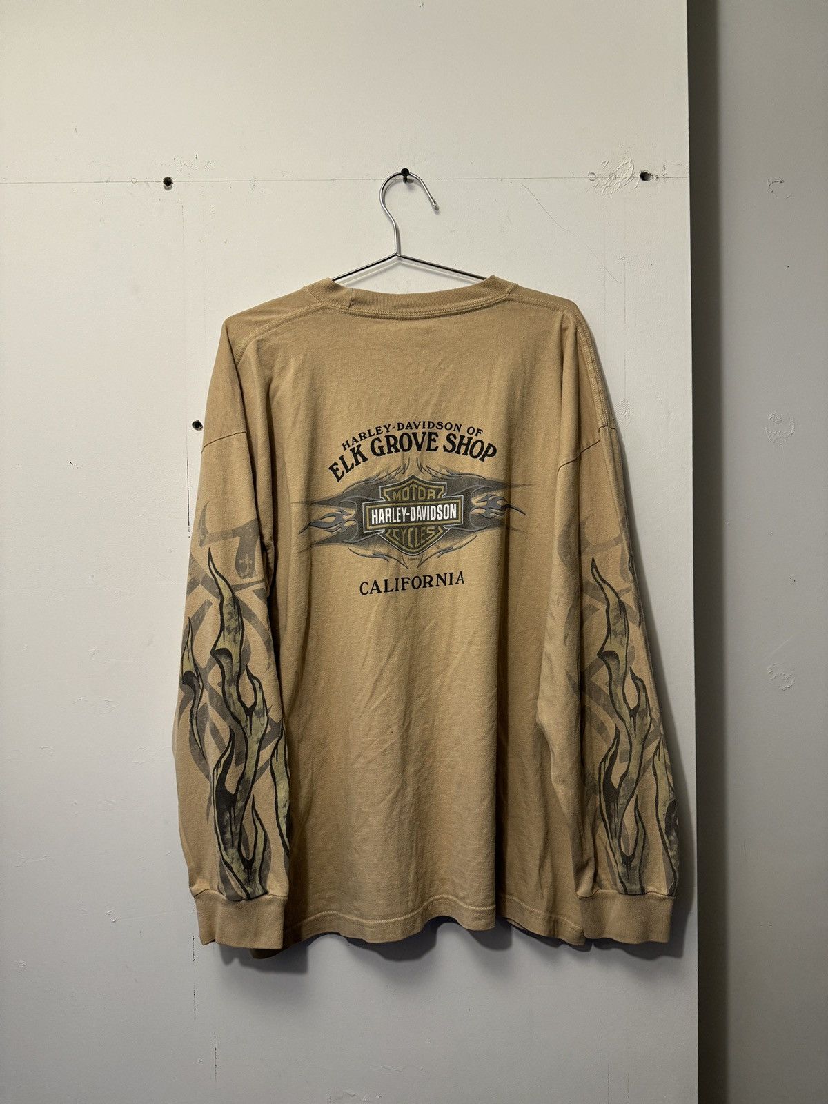 Harley Davidson VINTAGE Y2K HARLEY FLAMES TAN LONGSLEEVE SHIRT CALIFORNIA XL Size US XL / EU 56 / 4 - 9 Thumbnail