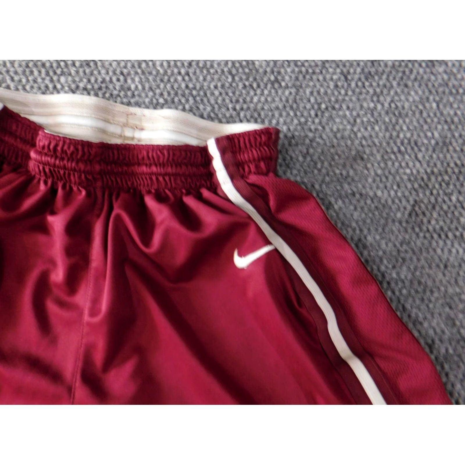 Nike Nike Womens Shorts XL Red Logo Athletic Stretch Waist Activewear Size 40" / US 18 - 4 Thumbnail