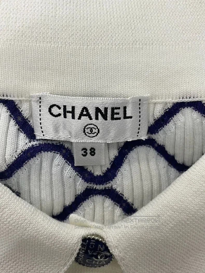 Chanel Chanel Blue White Plaid Collar Knit T-shirt. Size US M / EU 48-50 / 2 - 4 Thumbnail