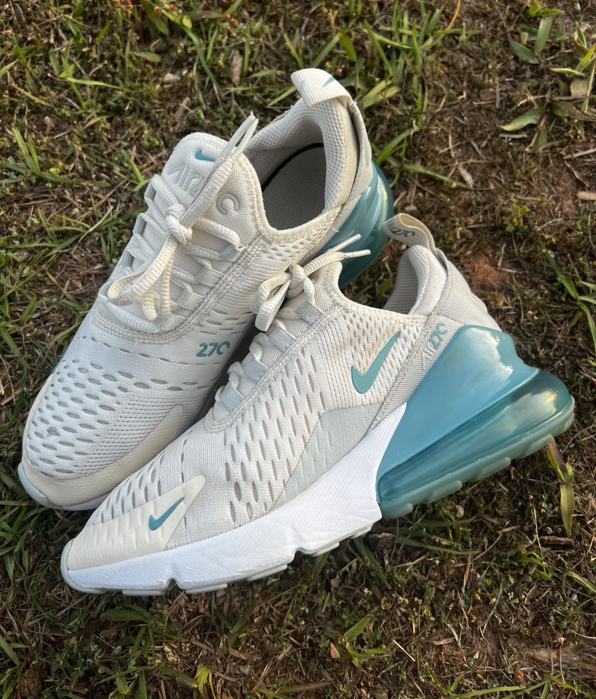 Nike CLEAN Nike size 5 Air Max 270 Denim Blue running shoes Size US 5 / EU 37 - 1 Thumbnail