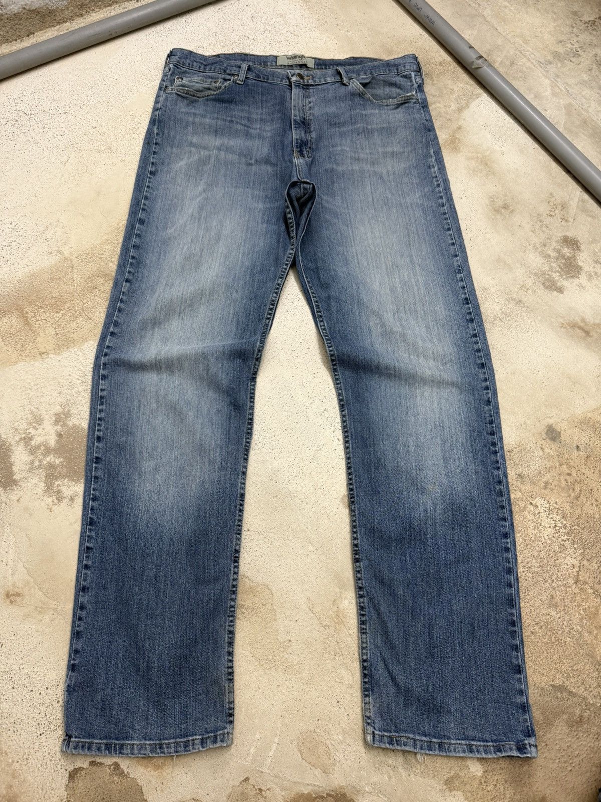 Wrangler Wrangler Authentic Distressed Repair Denim Pants Size US 38 / EU 54 - 1 Thumbnail